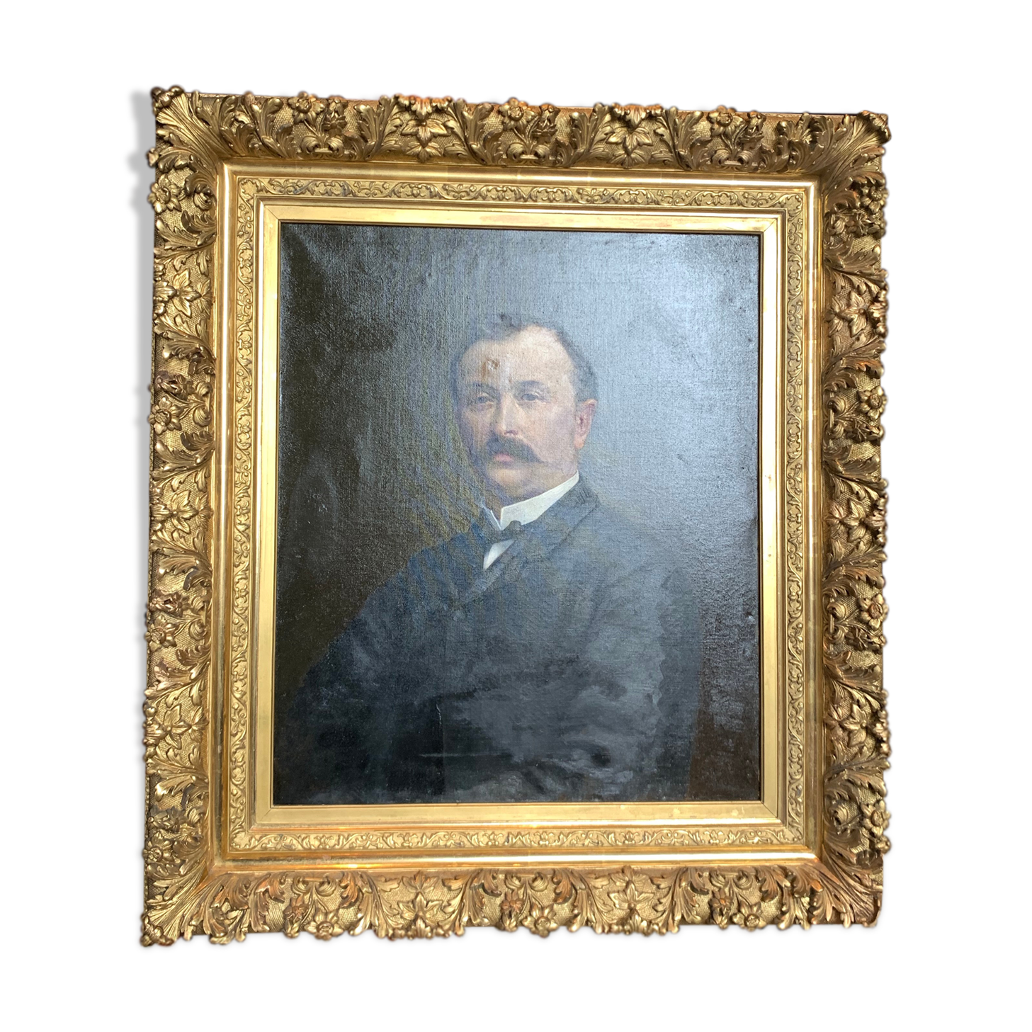 Portrait of man 19th in its frame