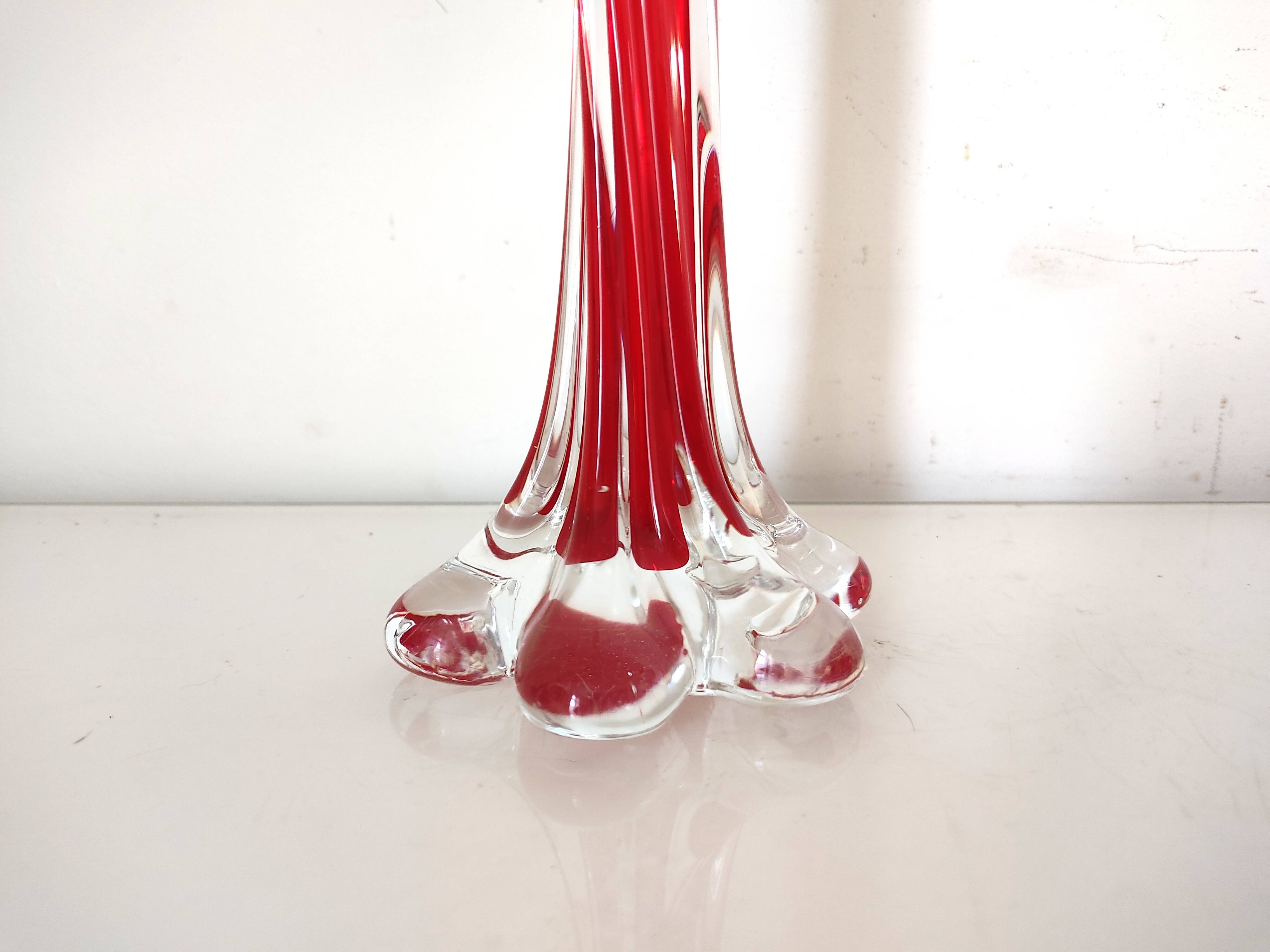 Murano red twisted glass soliflore vase