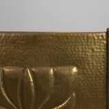 Écran de cheminée en cuivre martelé Art Déco élégant, France années 1920