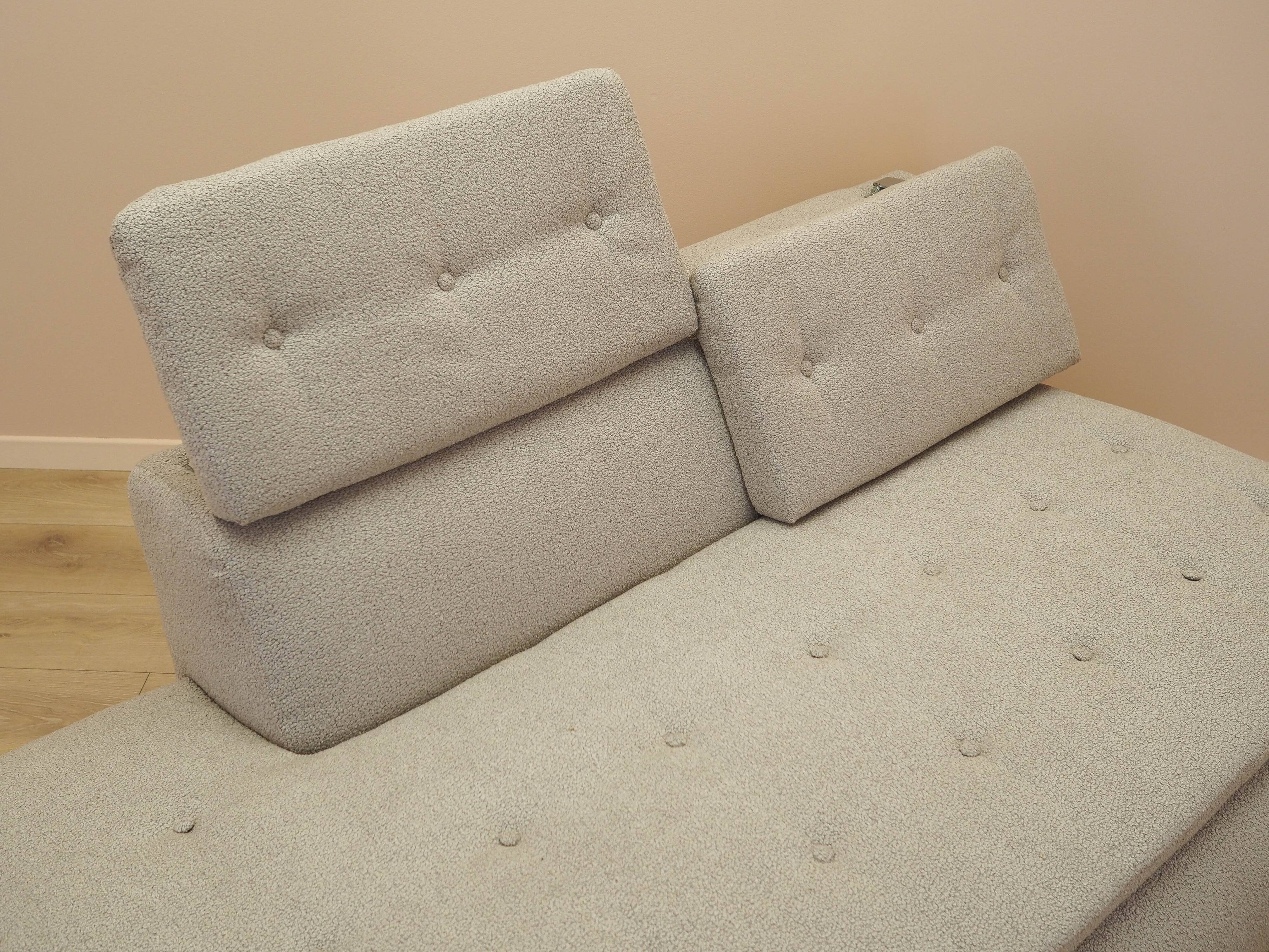Beige sofa, Italian design, 1980s, made in Italy
