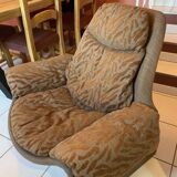 P60 armchair