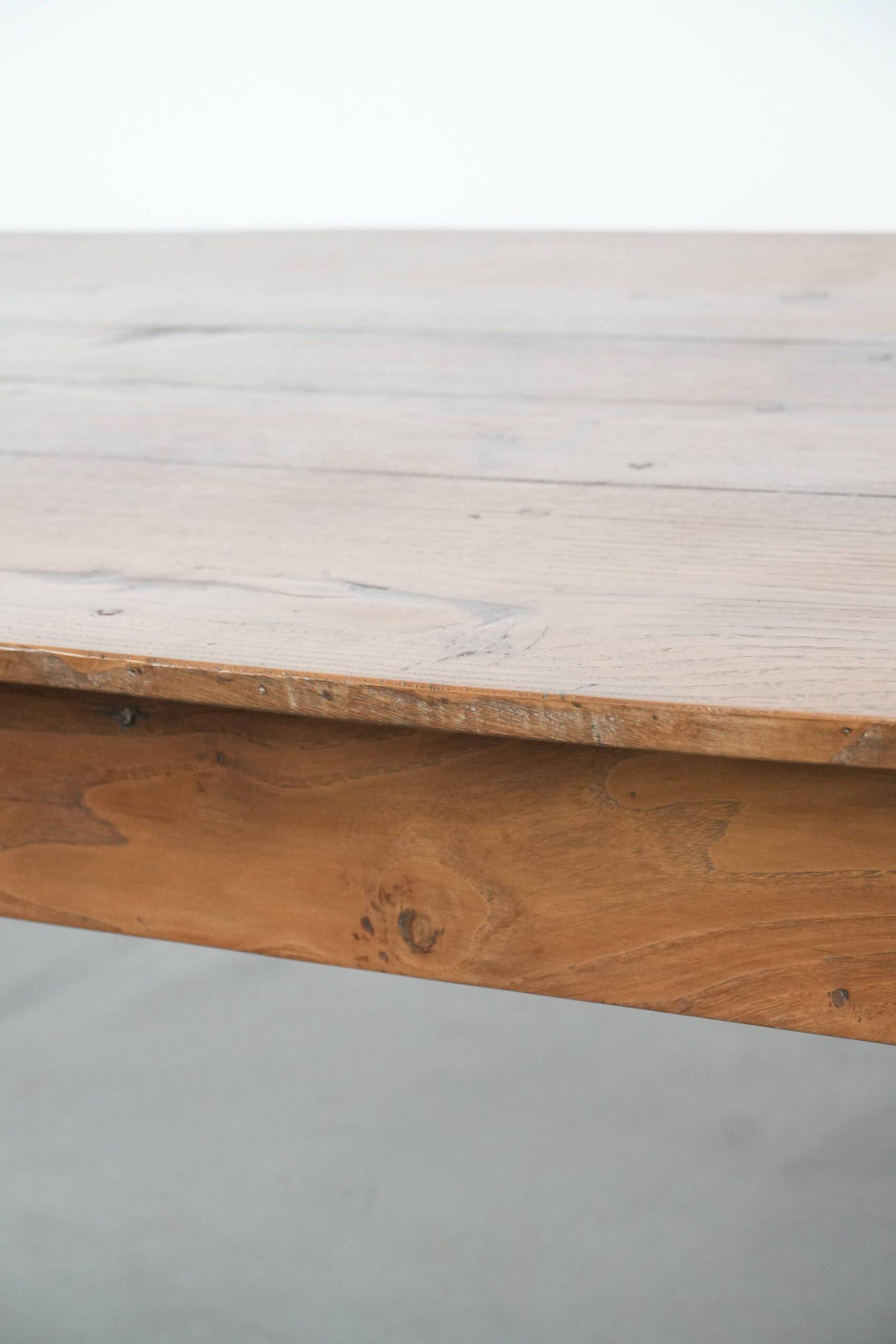 Antique French oak dining table for 6 to 8 people with three drawers