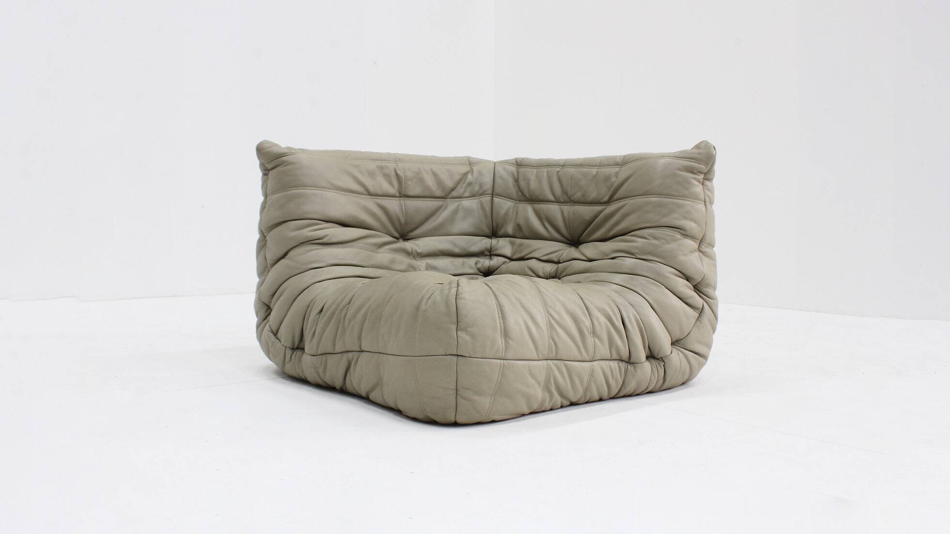 Fauteuil d'angle vintage Togo en cuir par Michel Ducaroy pour Ligne Roset