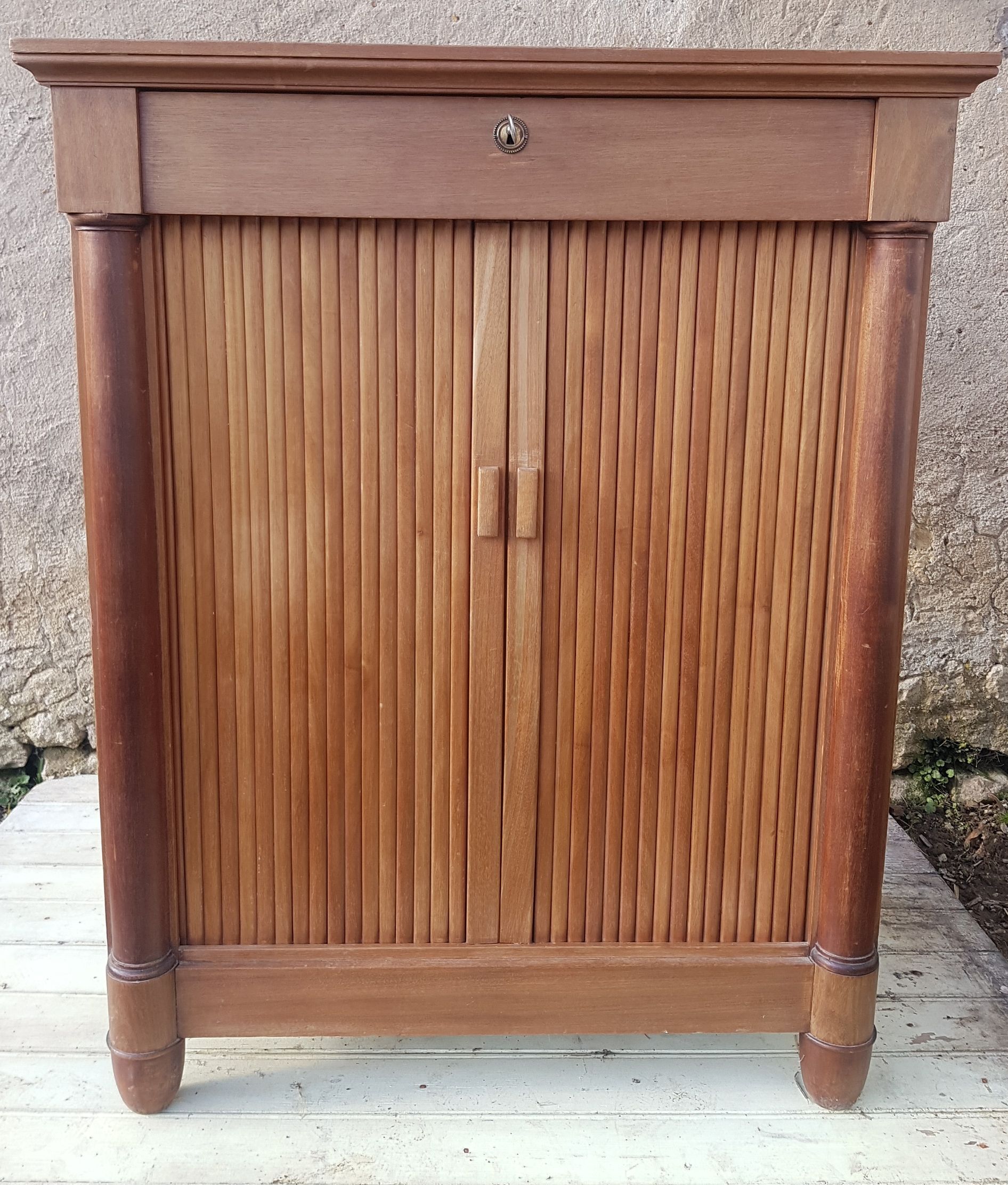 Furniture - curtains