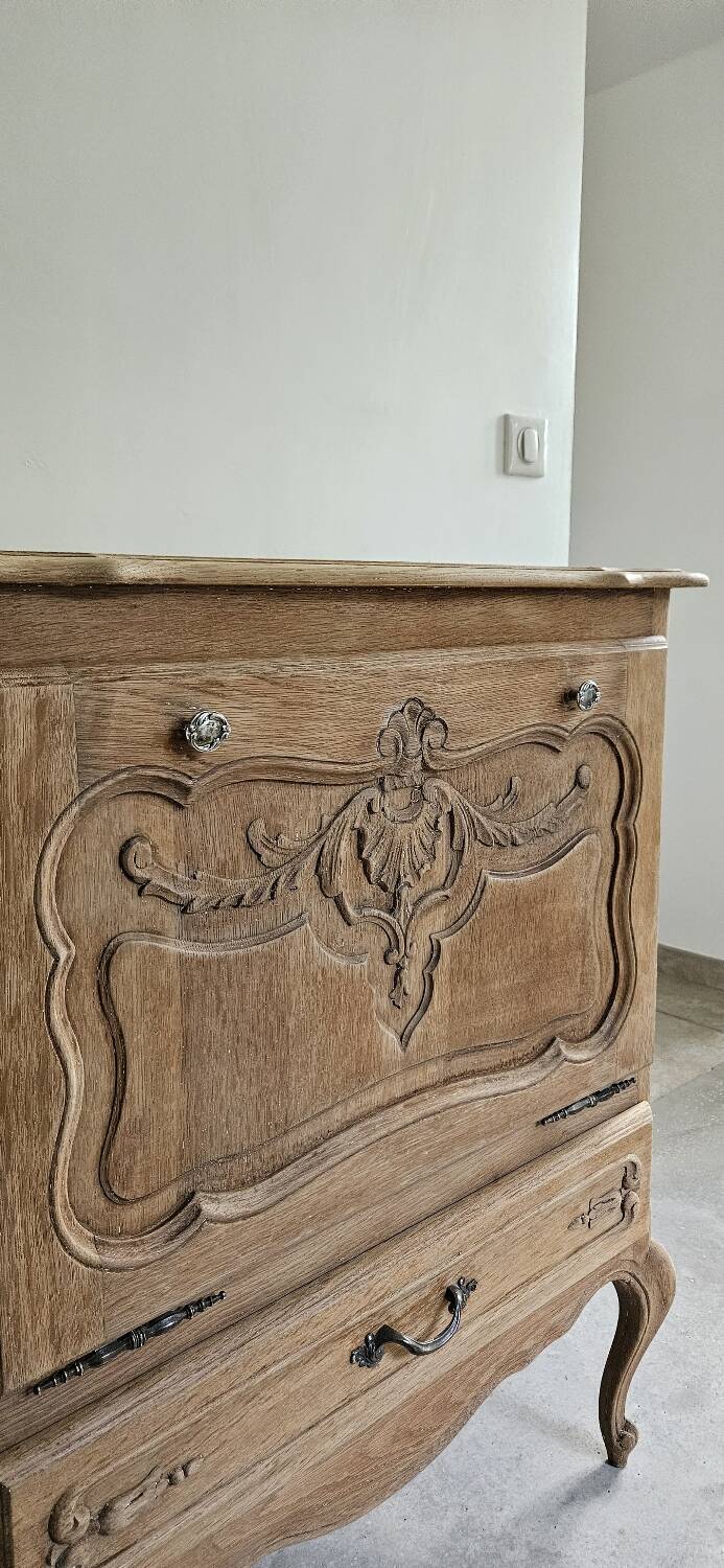 Storage unit, Louis XV style bar
