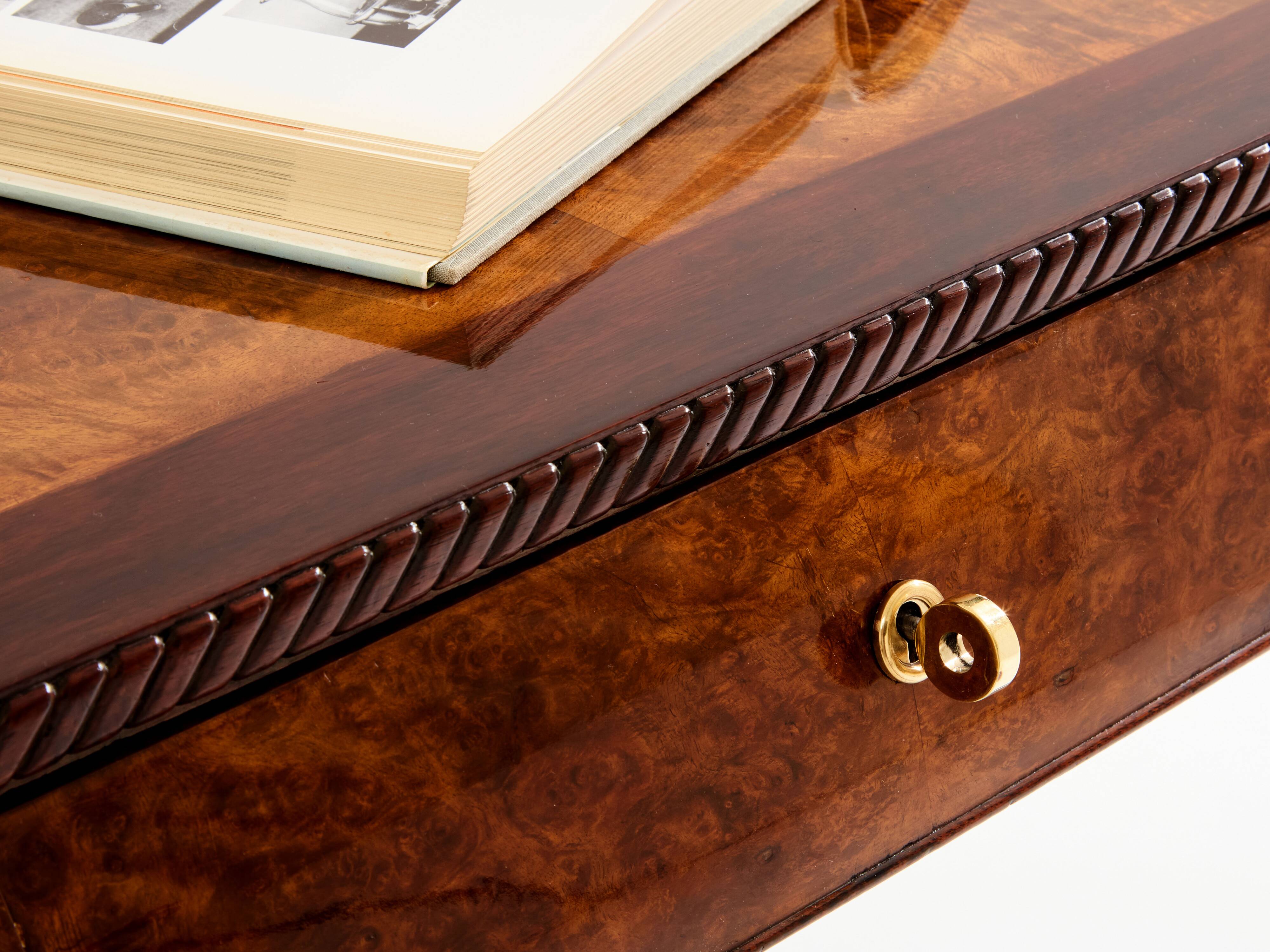 Süe & Mare desk in amboyna burl and rosewood 1921