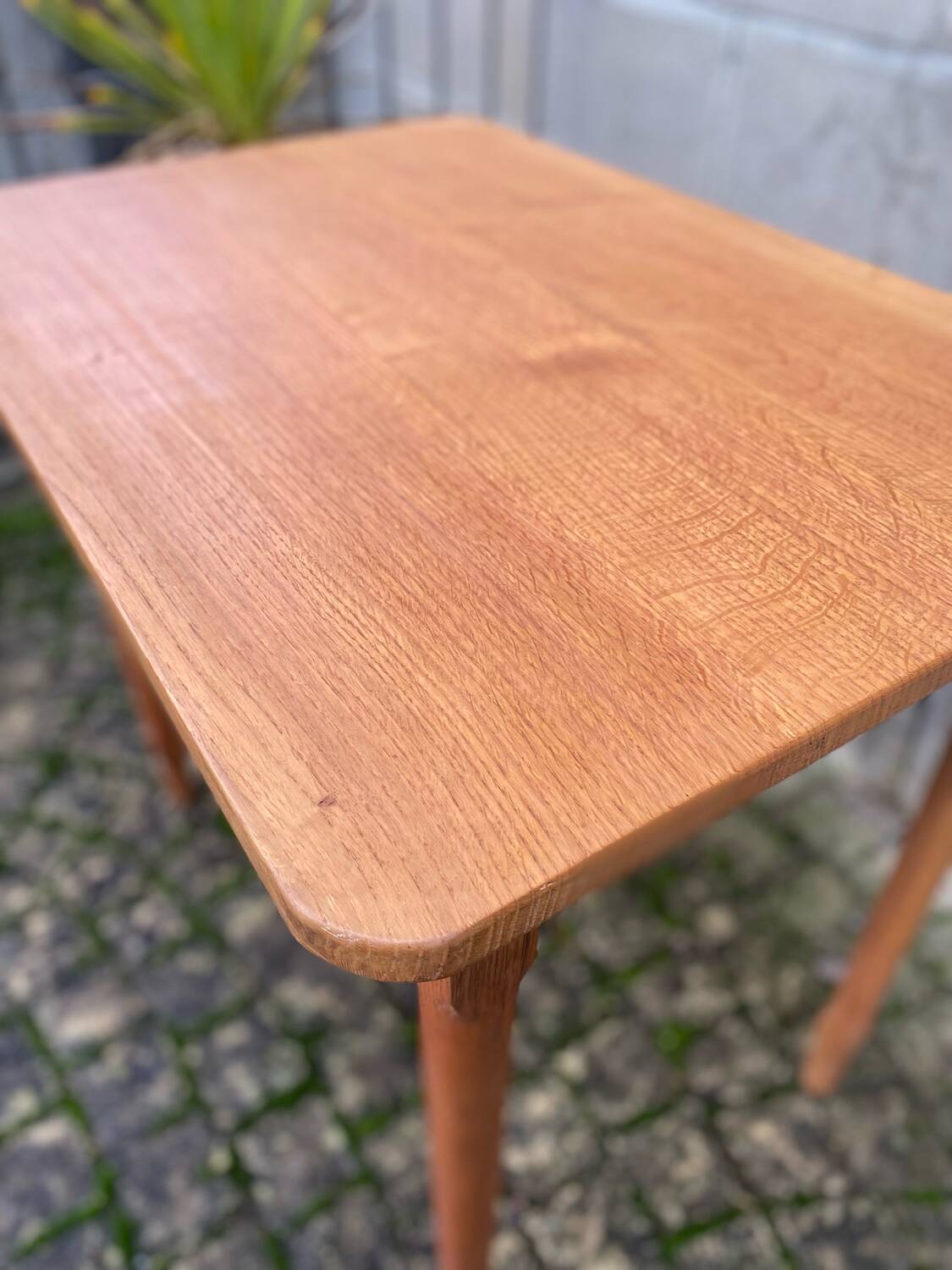 Petite table