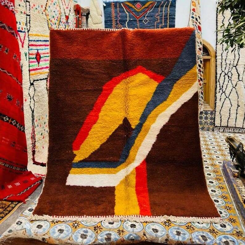 Traditional handmade Moroccan rug 250cmx150cm