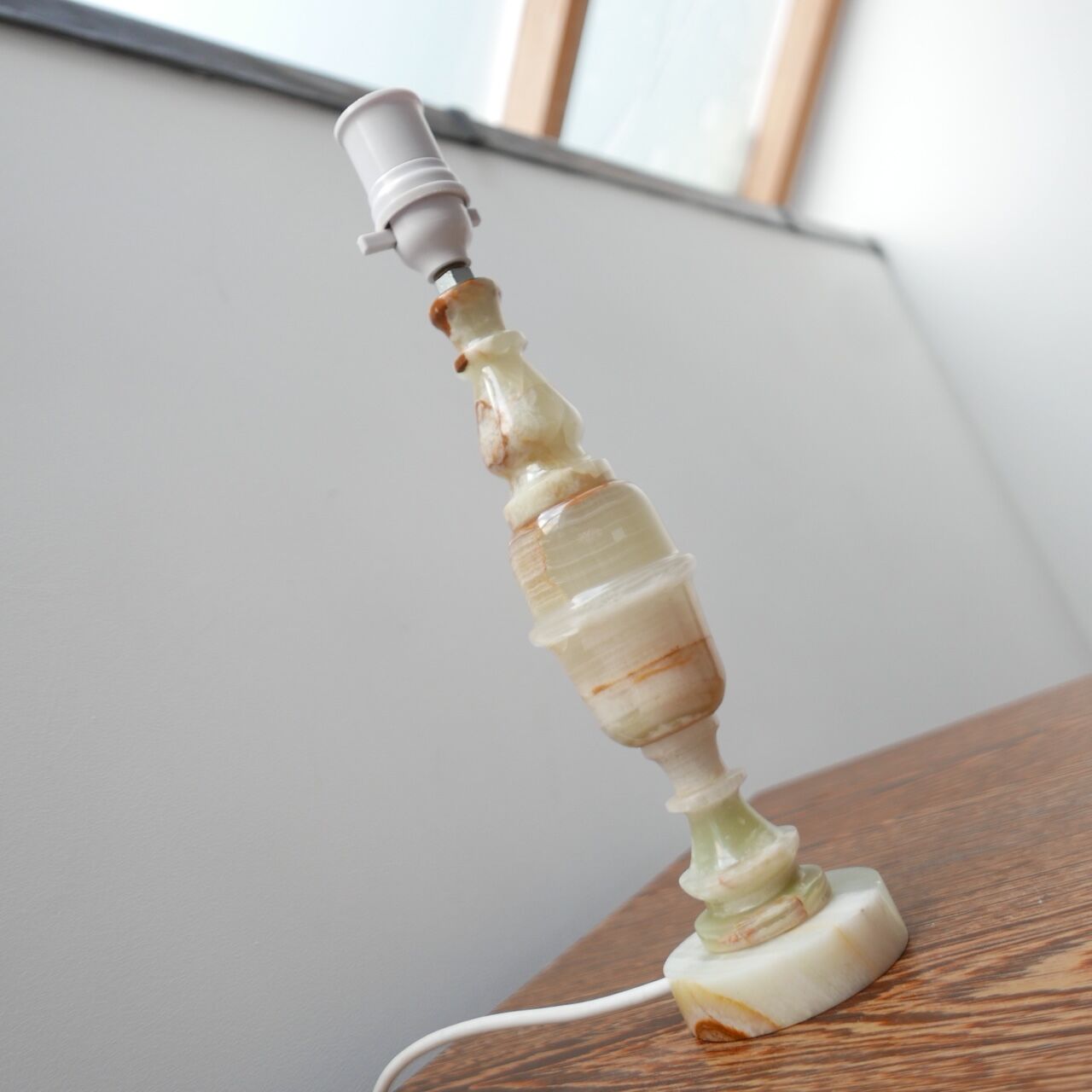 Mid-Century Alabaster or Onyx English Table Lamp