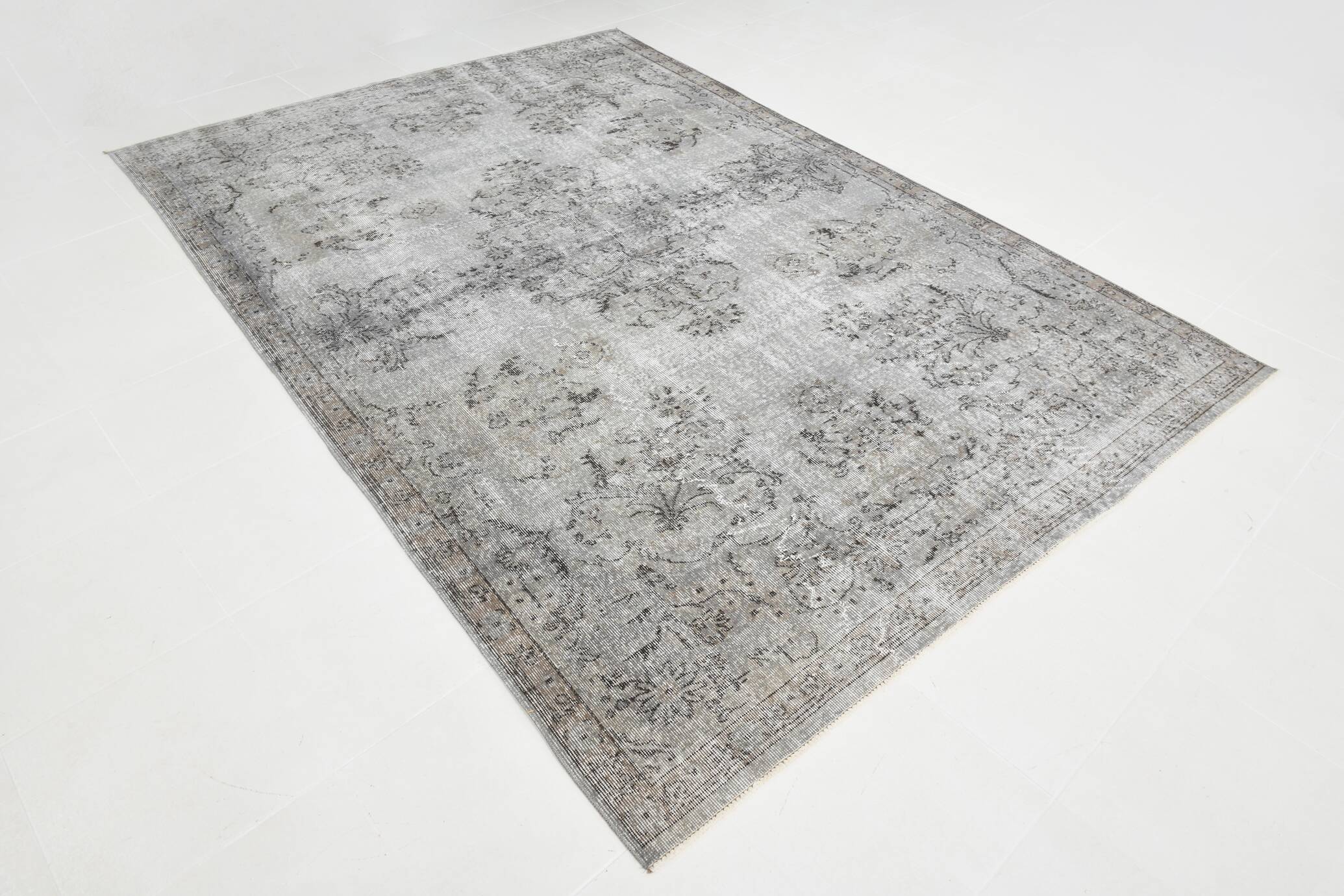 6x10 Black & Gray Oriental Style Turkish Rug, 201x301Cm