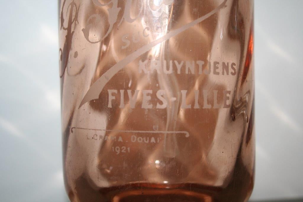 Siphon bottle has seltzer rose fives lille f.godart
