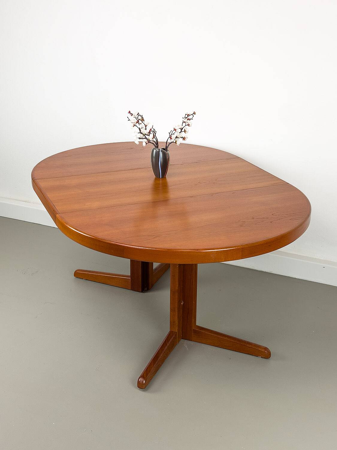 Table de Salle à Manger Ronde en Teck par HW Klein pour Bramin, Danemark, 1960s