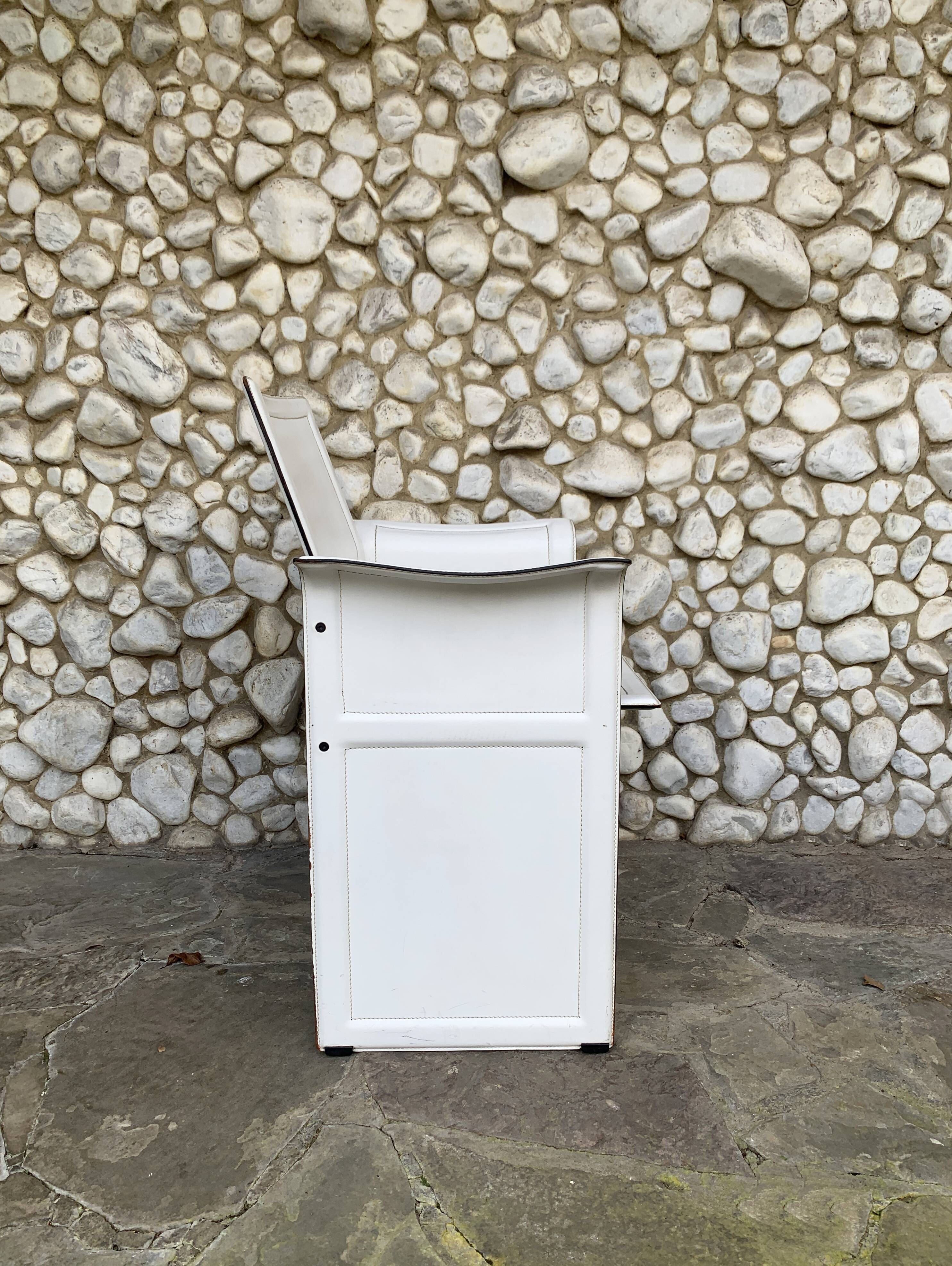 White leather armchair, Tito Agnoli for Matteo Grassi, Italy, 1970-80s