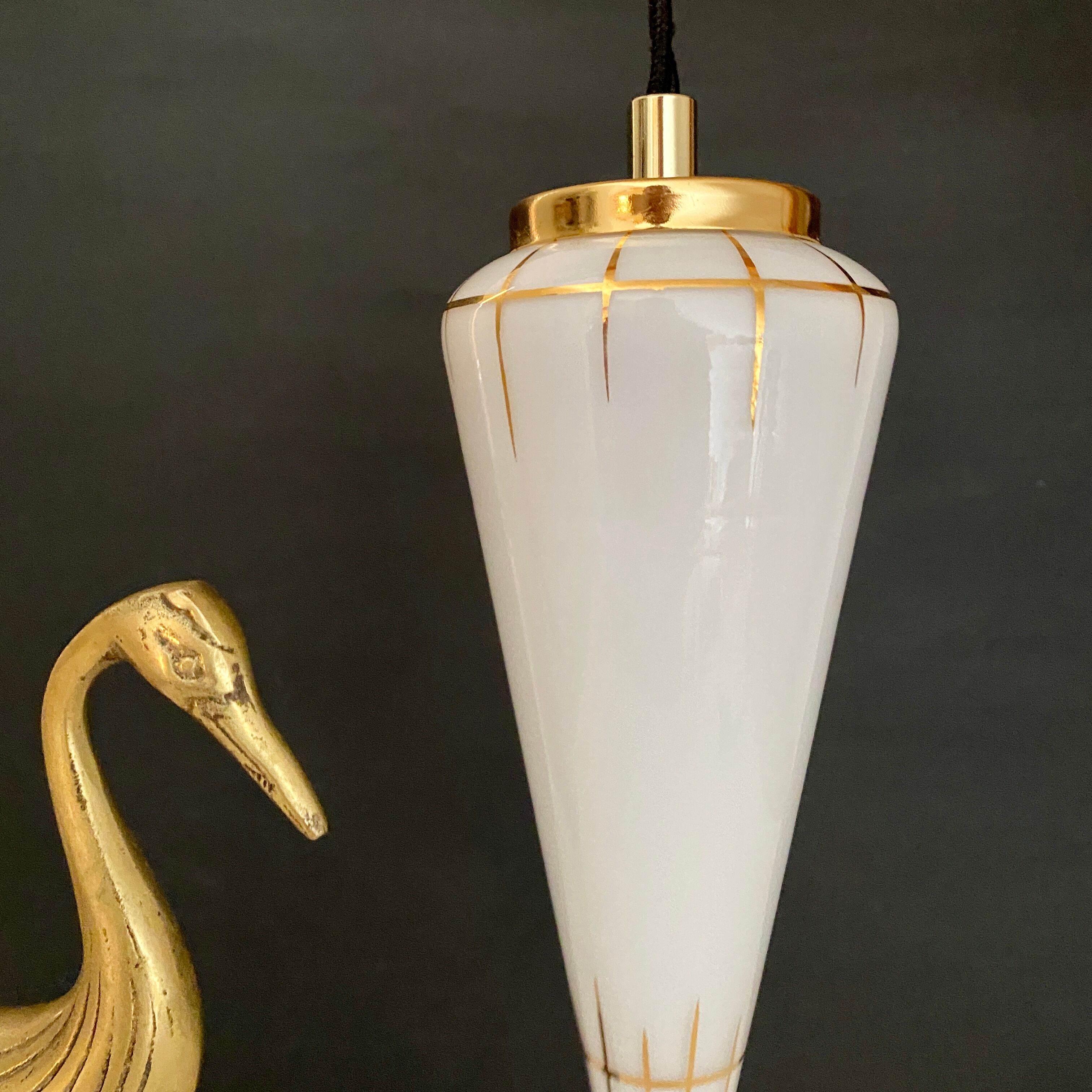 Vintage art deco globe pendant lamp in opaline