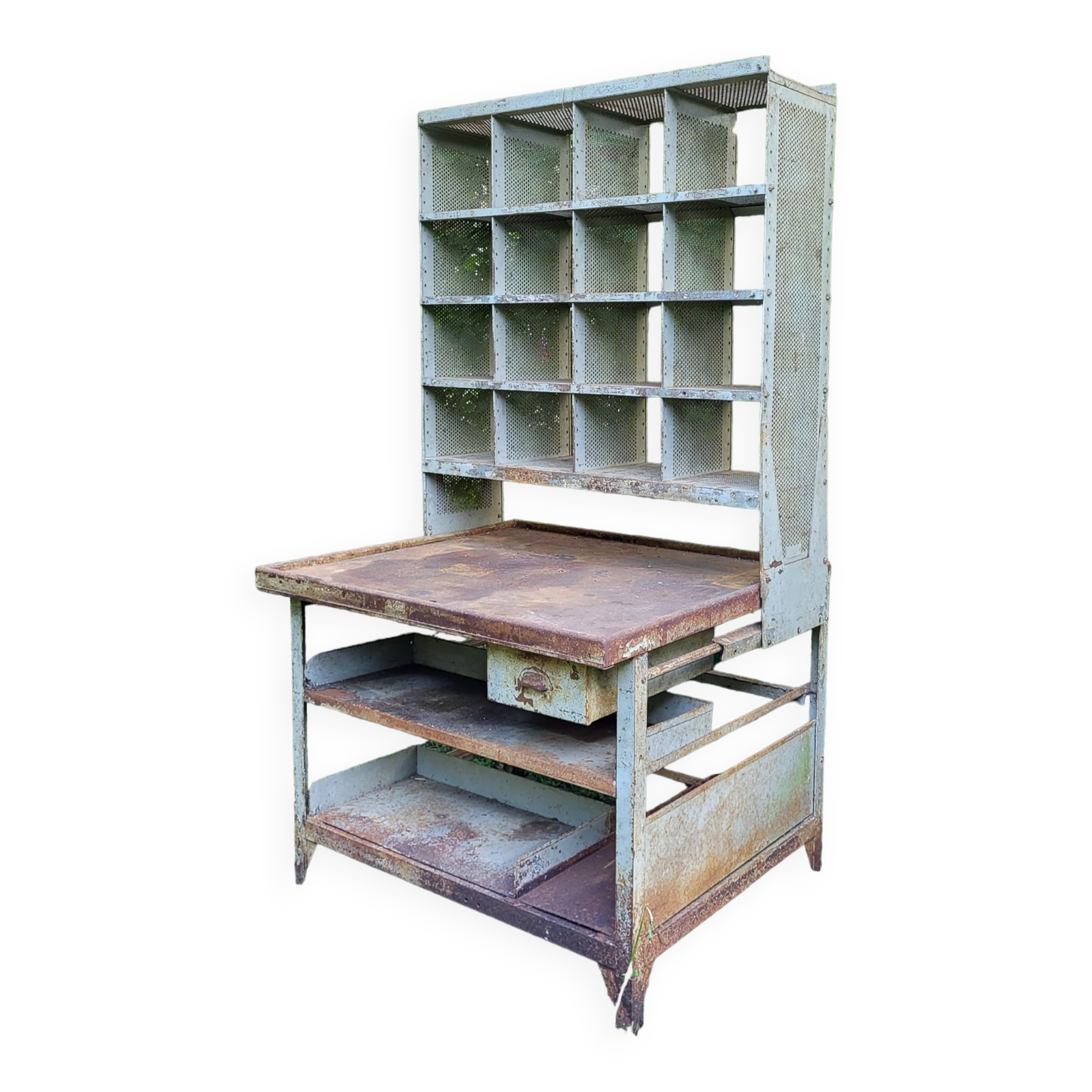 Industrial design postal sorting office