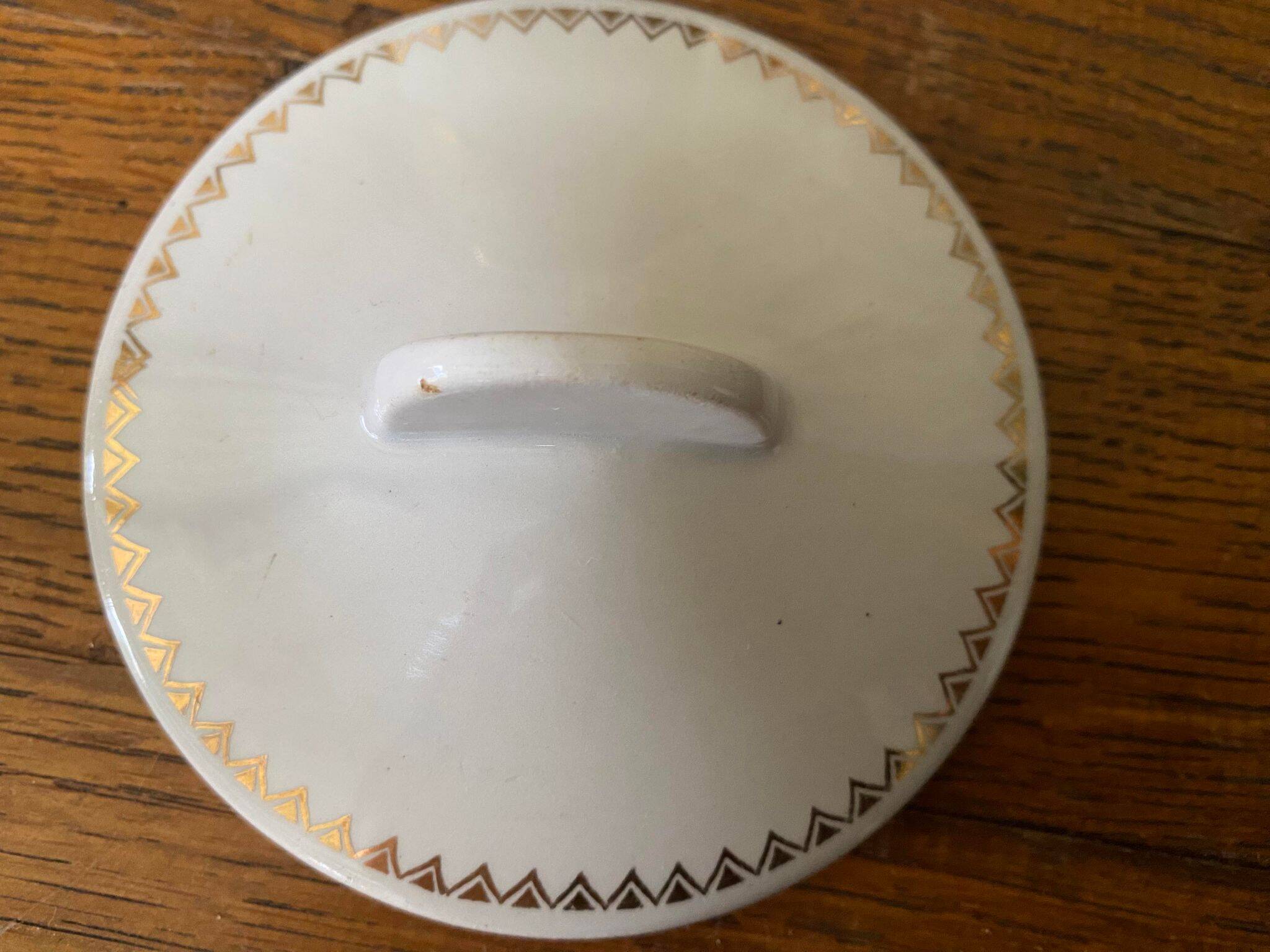 Sugar bowl or candy dish in white earthenware with yellow and gold frieze decoration