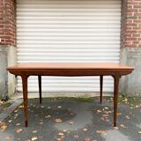 Extendable vintage scandinavian dining table