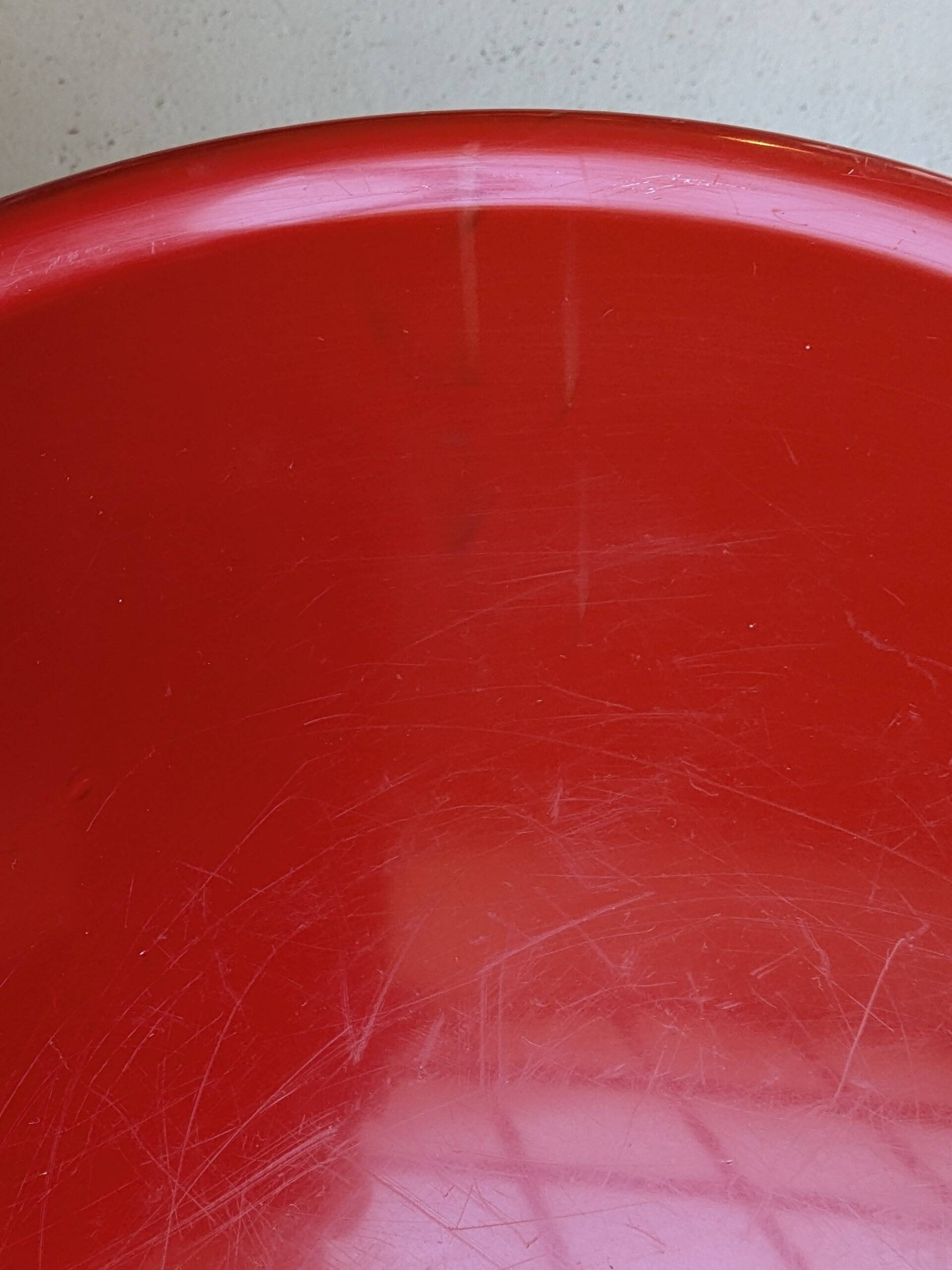 Side table, red bedside table Artemide Giano Giano by Emma Gismondi.