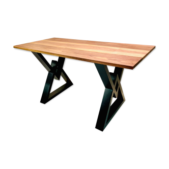 Solid wood table Walnut France