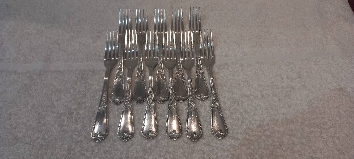 11 silver plated dessert forks, Ercuis LXV 29, 18.9cm