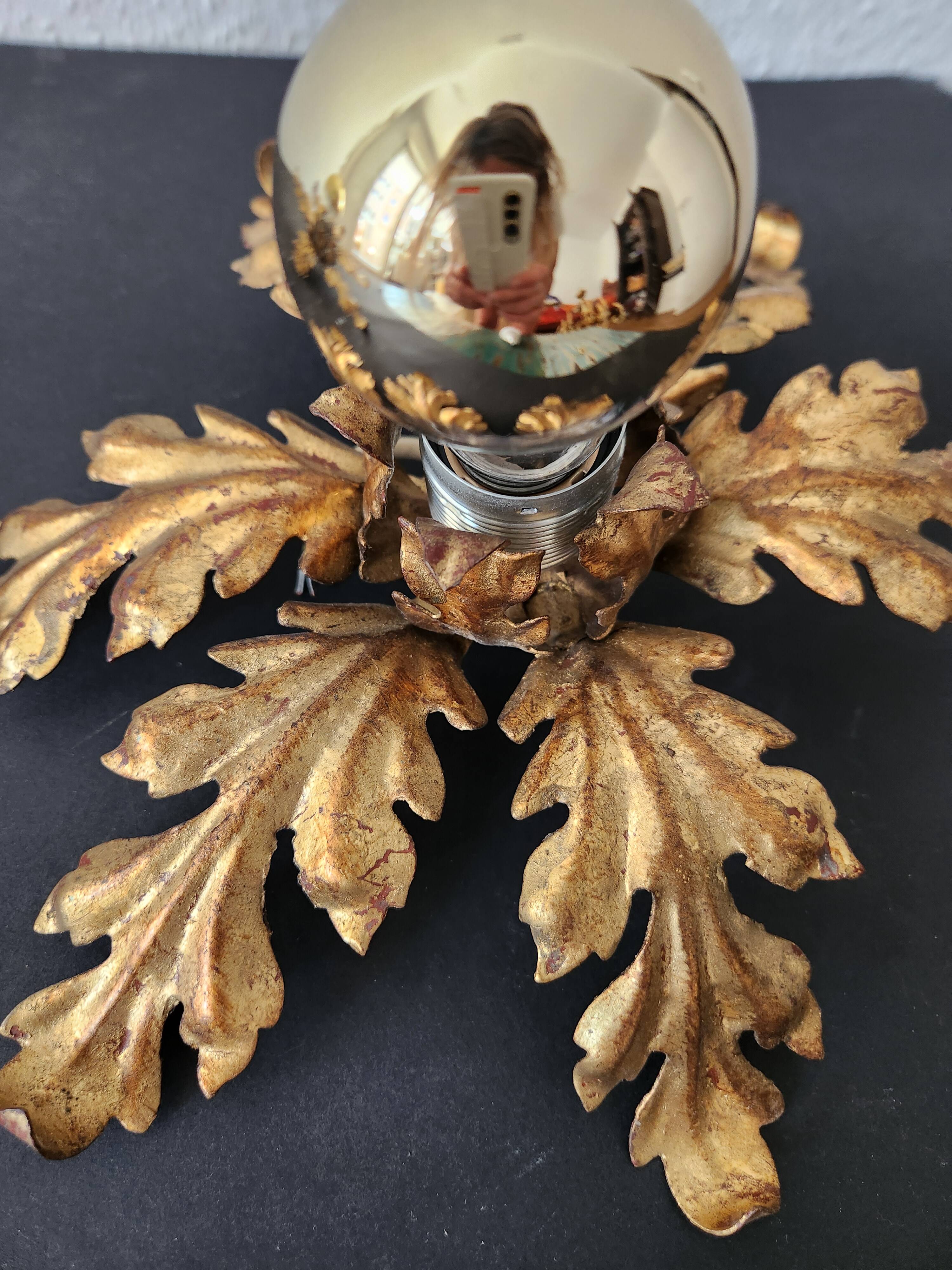 Gilded hand-forged Florentine wall lamp Hans Kögl style, Italy
