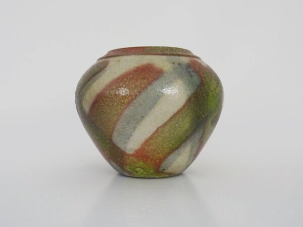 Vase rond, boule signé Olivier Roy Vallauris. Années 80