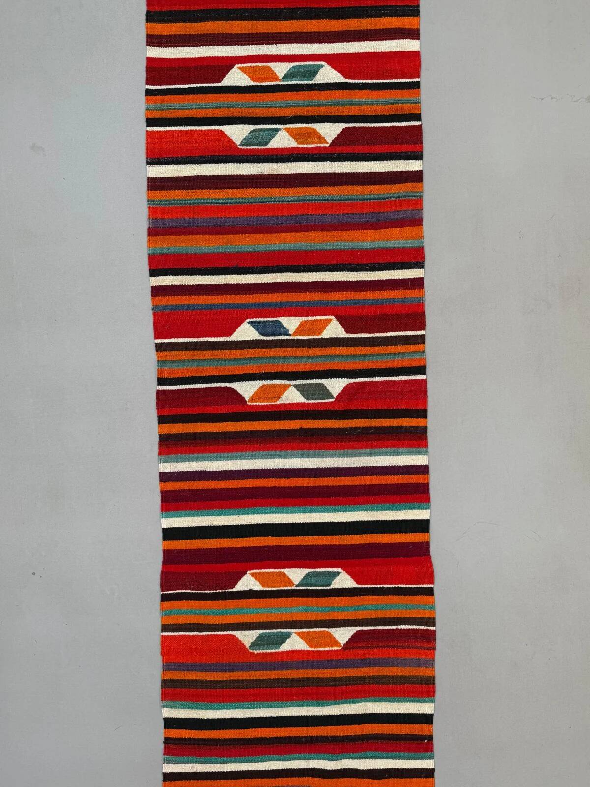 Turkish kilim runner 310x91 cm, vintage kelim rug, long and narrow 2513