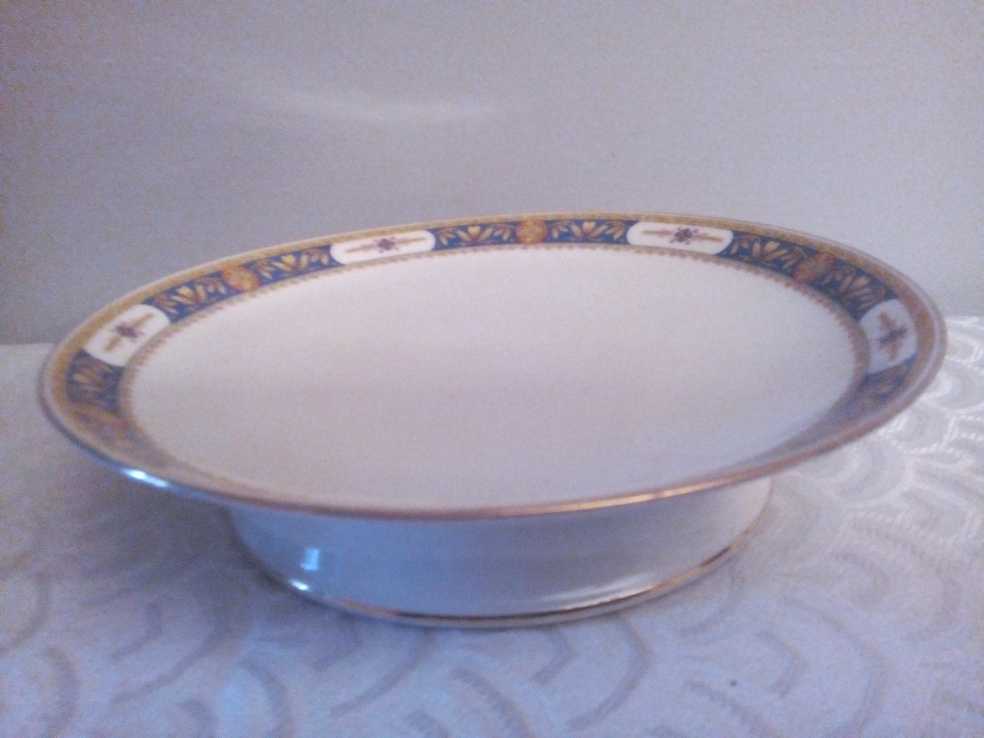 Cake dish on heel Porcelain from LIMOGES