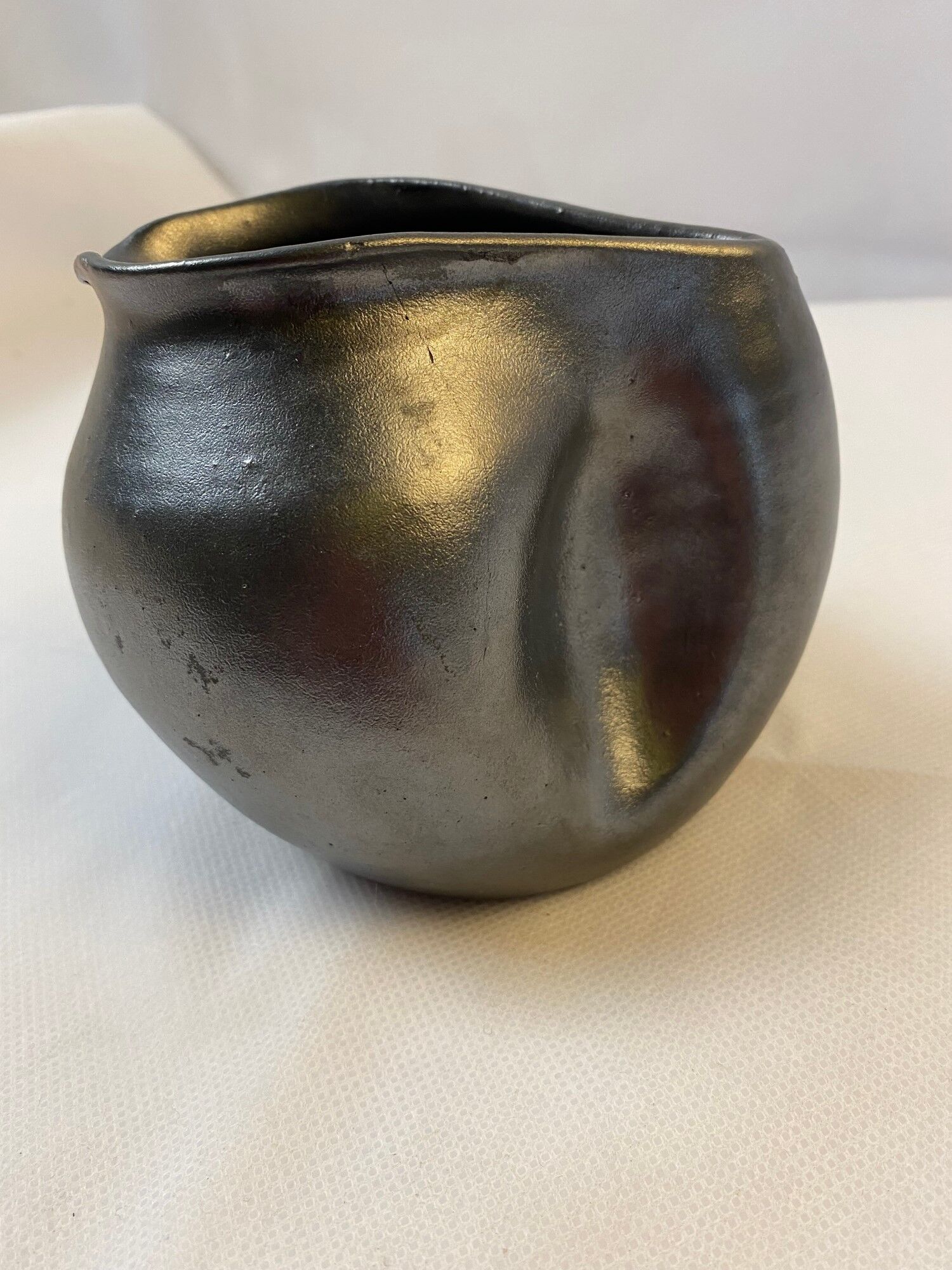 Moving vase Garillon