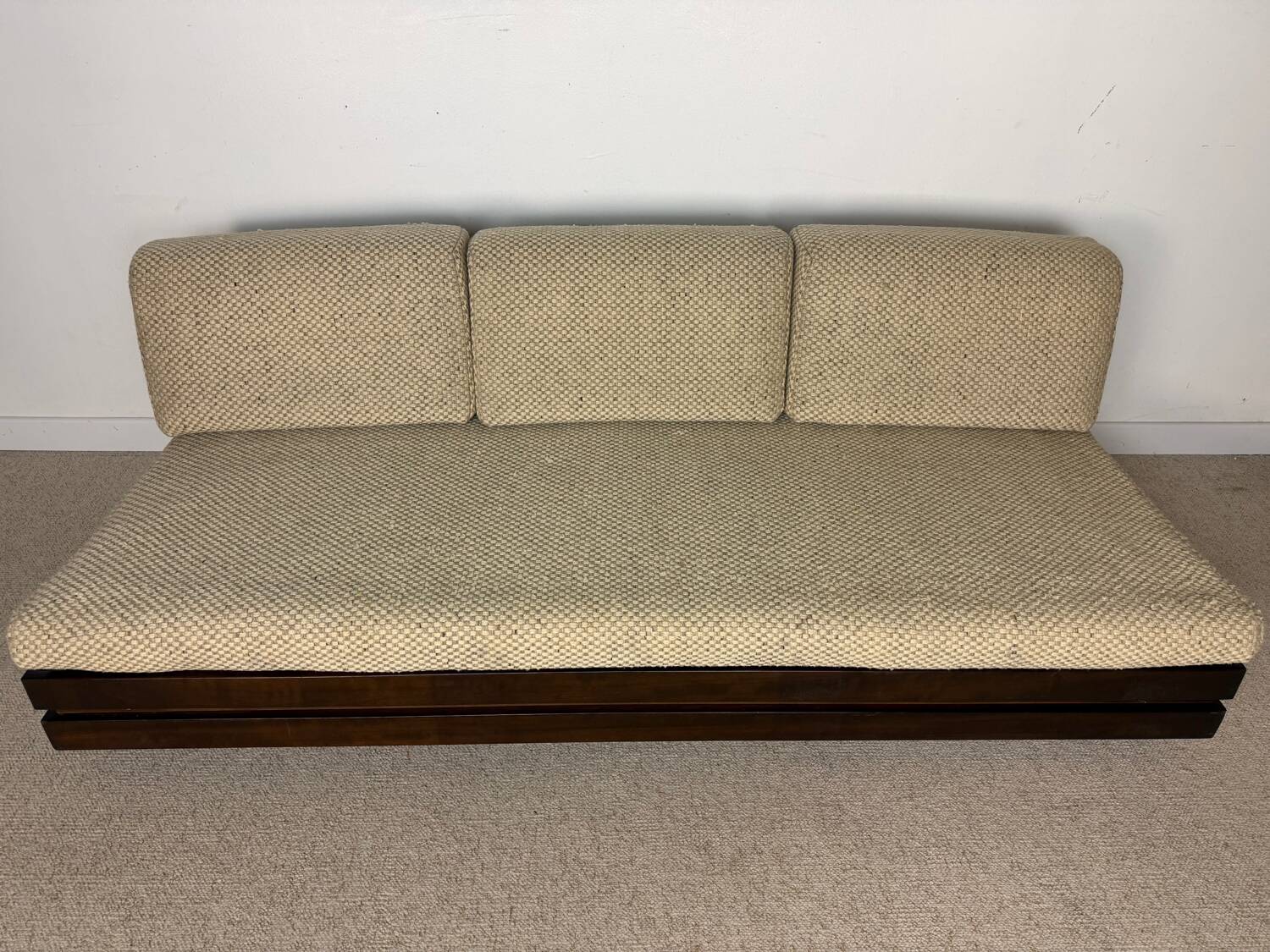 Brutalist 3-seater bench – Regain spirit – France, 1970s