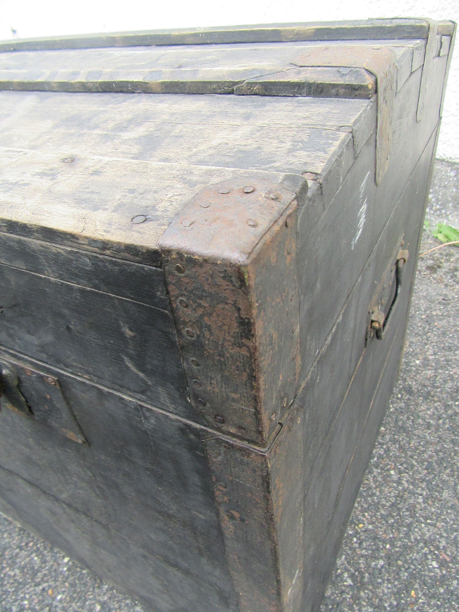 Wooden trunk