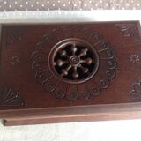 Old cigarette box in openwork varnished wood 30-40s