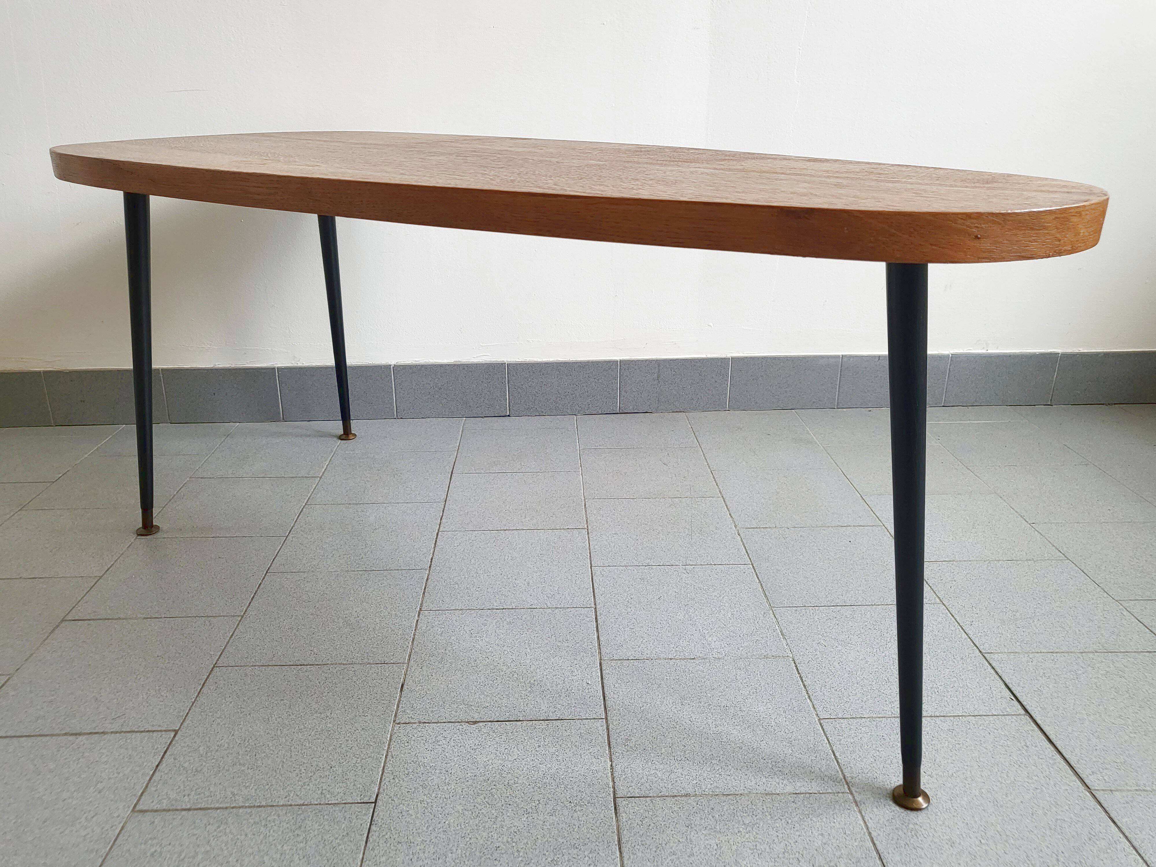 Vintage tripod coffee table 1950