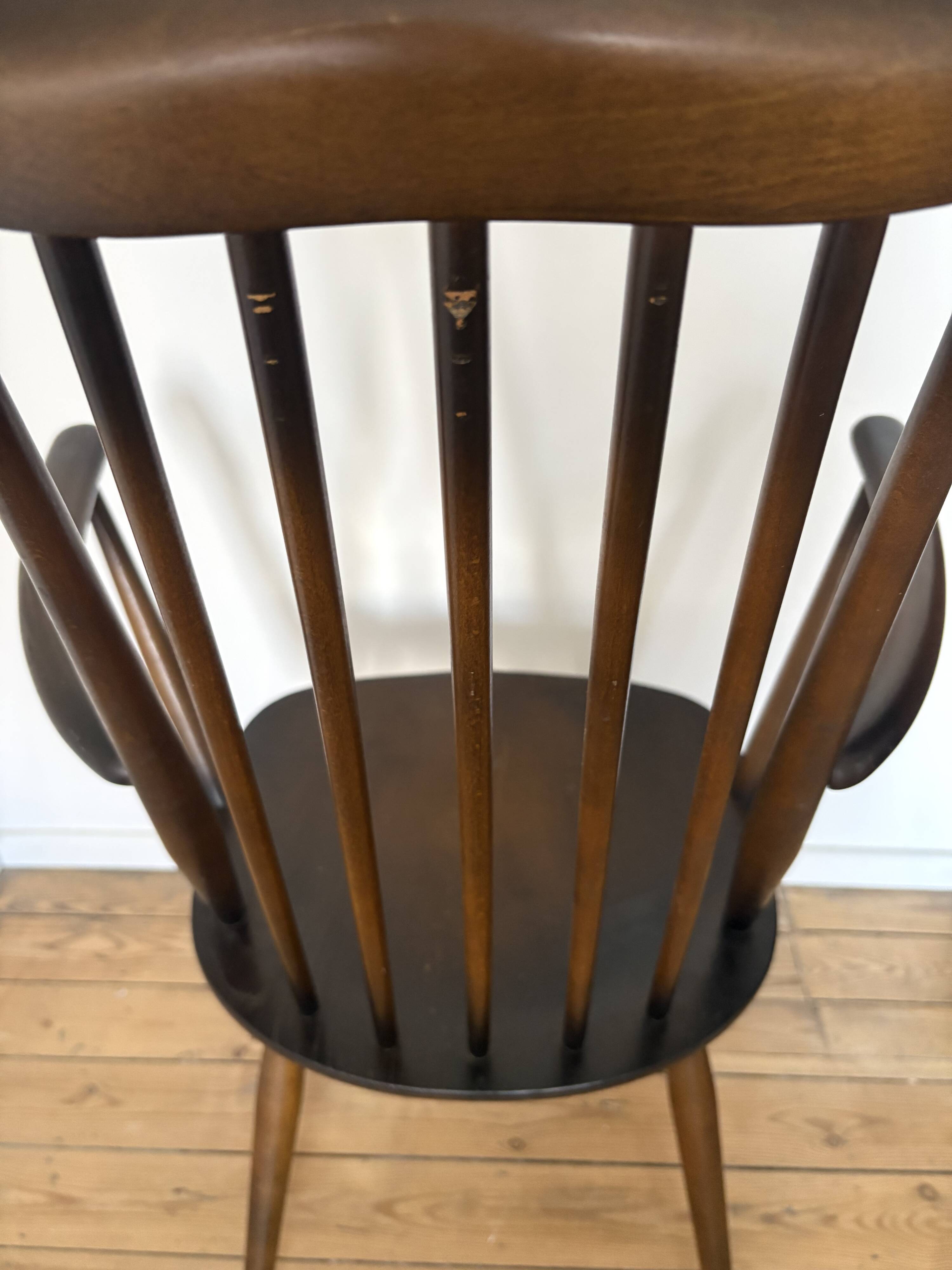 Lot of 2 Ercol armchairs