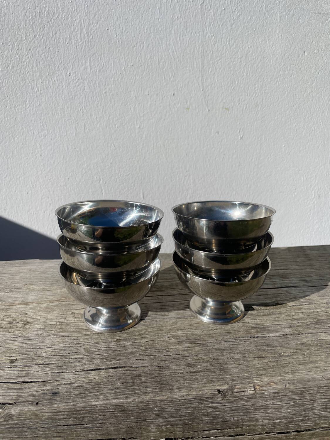 6 stainless steel bowls 1970