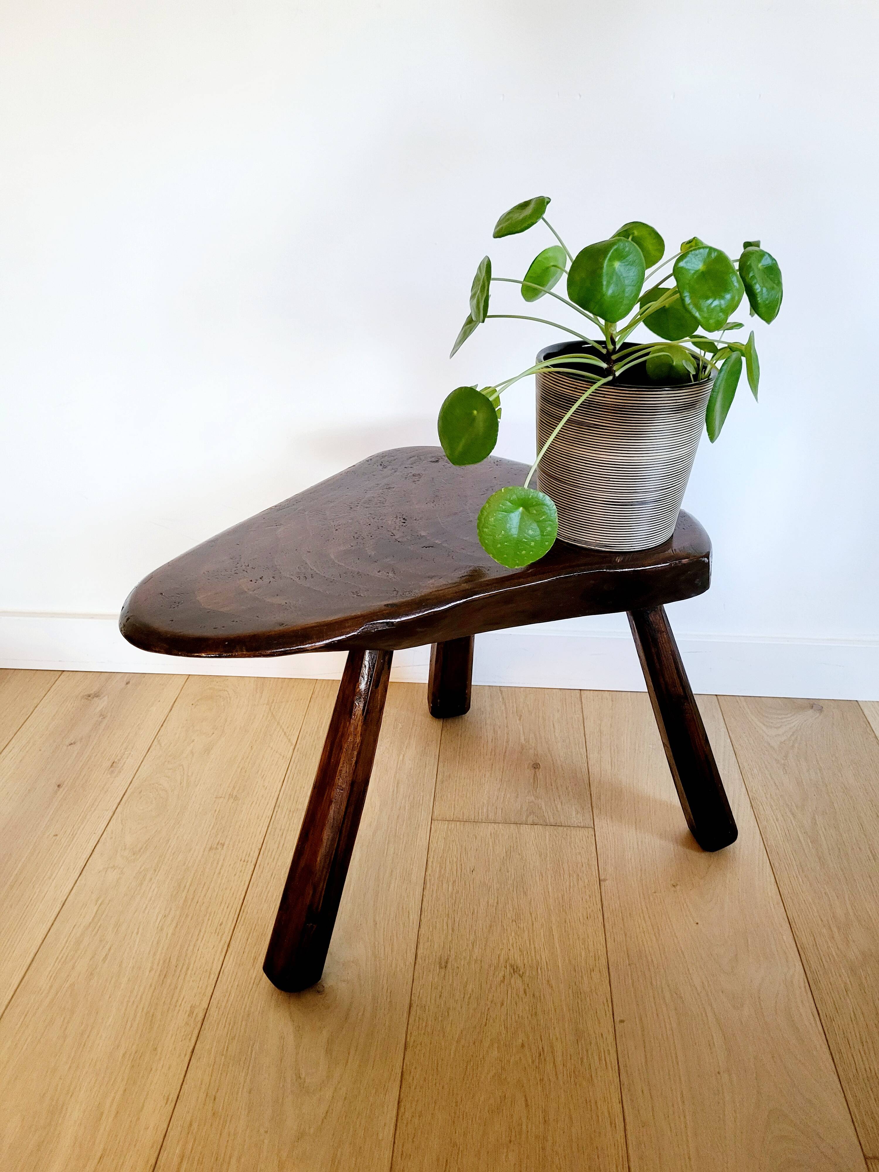 Table d'appoint ou banc en bois massif brut, style brutaliste, 1960