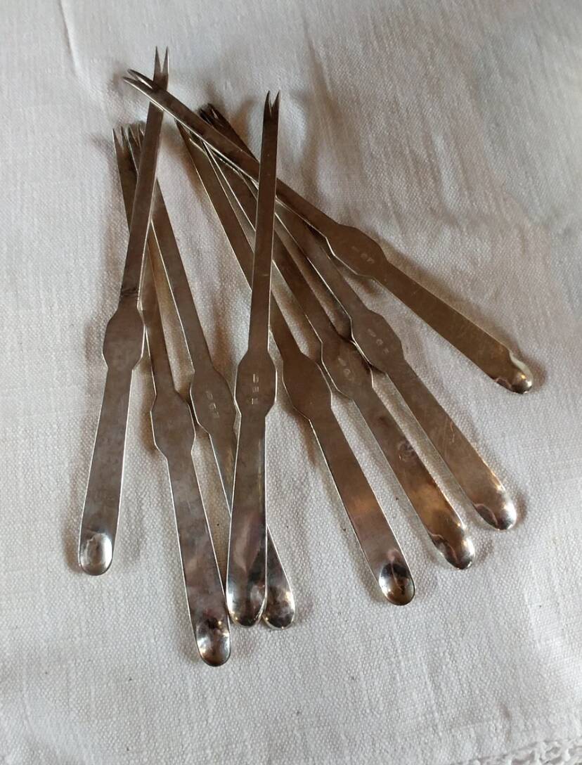 Lobster curettes or pulls