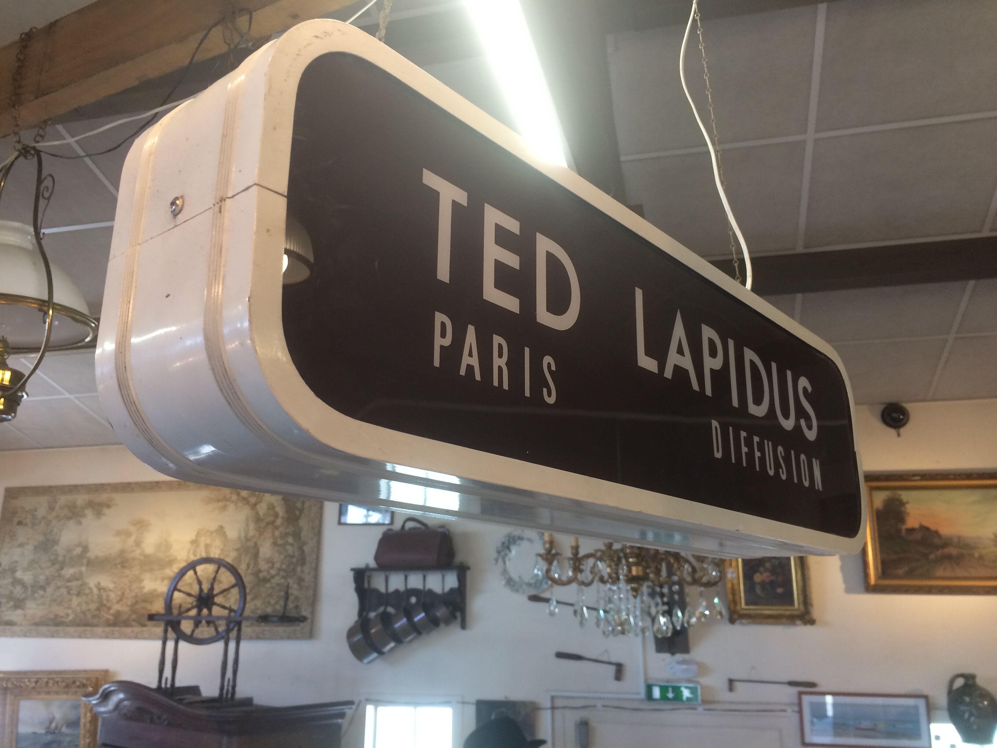 Sign vintage Ted Lapidus