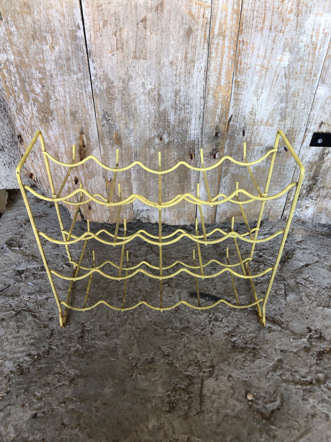 Old bottle holder holder yellow metal