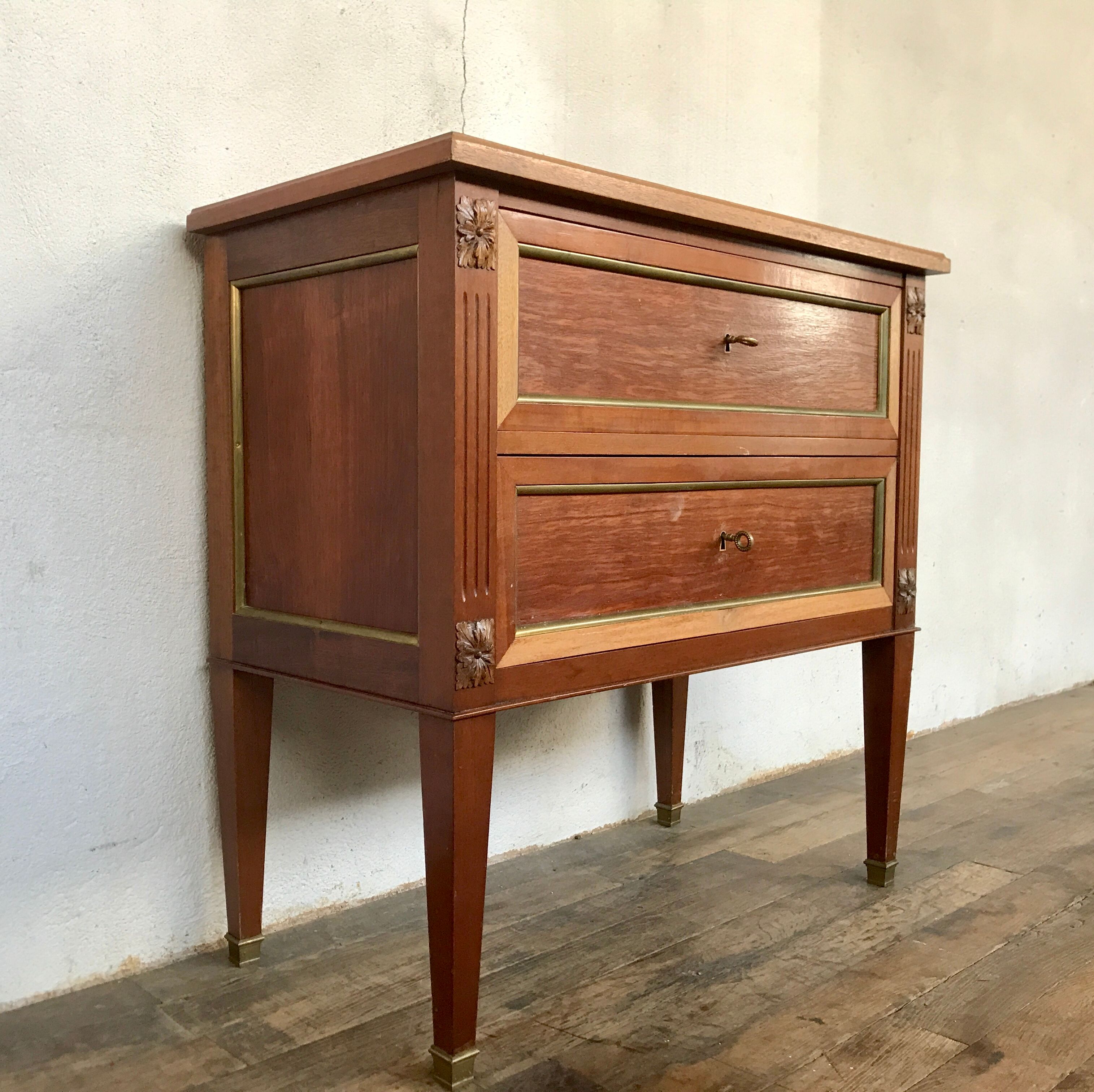 Louis XVI dresser 1930