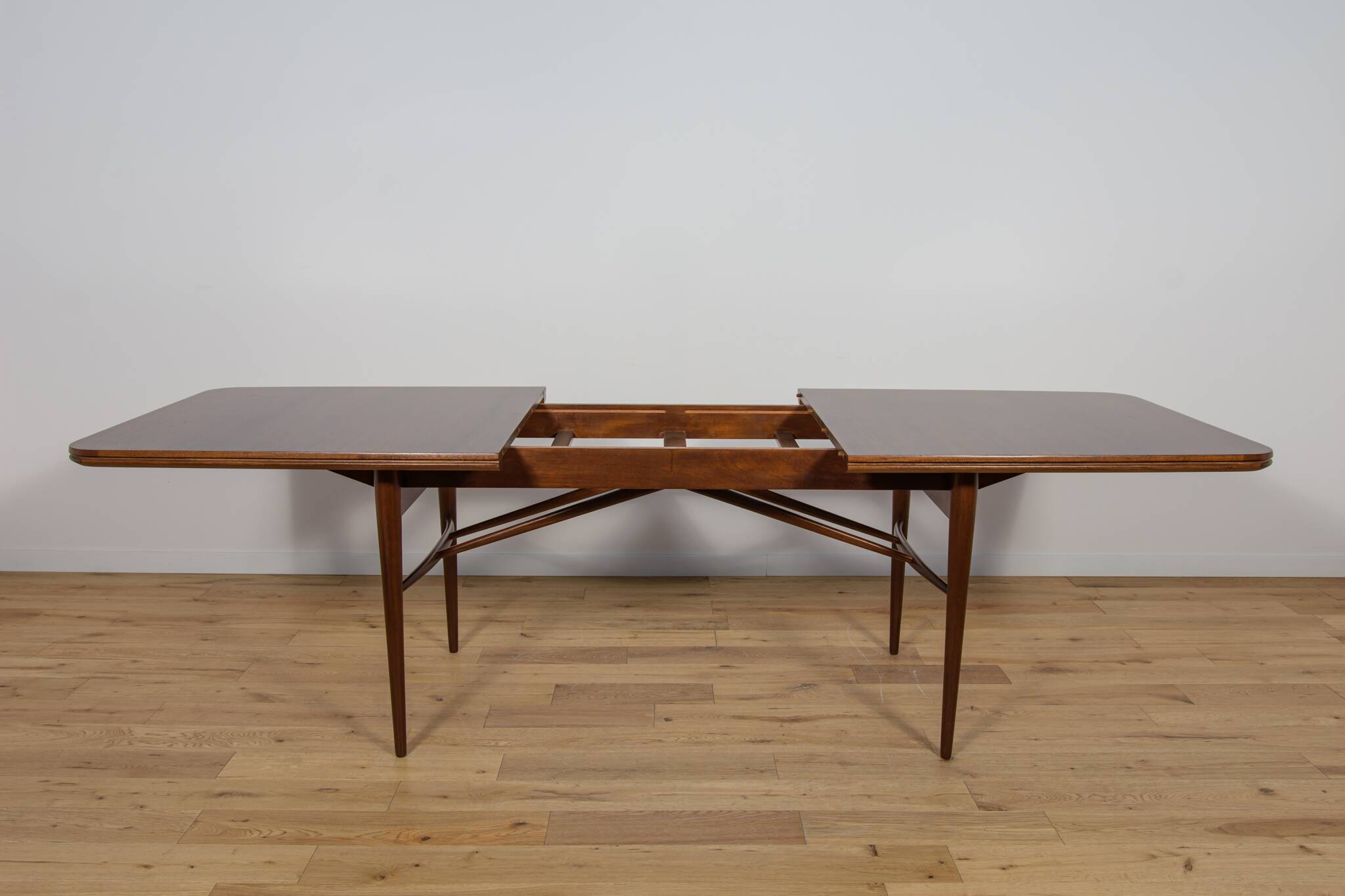 Mid-Century Rosewood Dining Table Table by Robert Heritage for Archie Shine, United Knigdom, 1950s