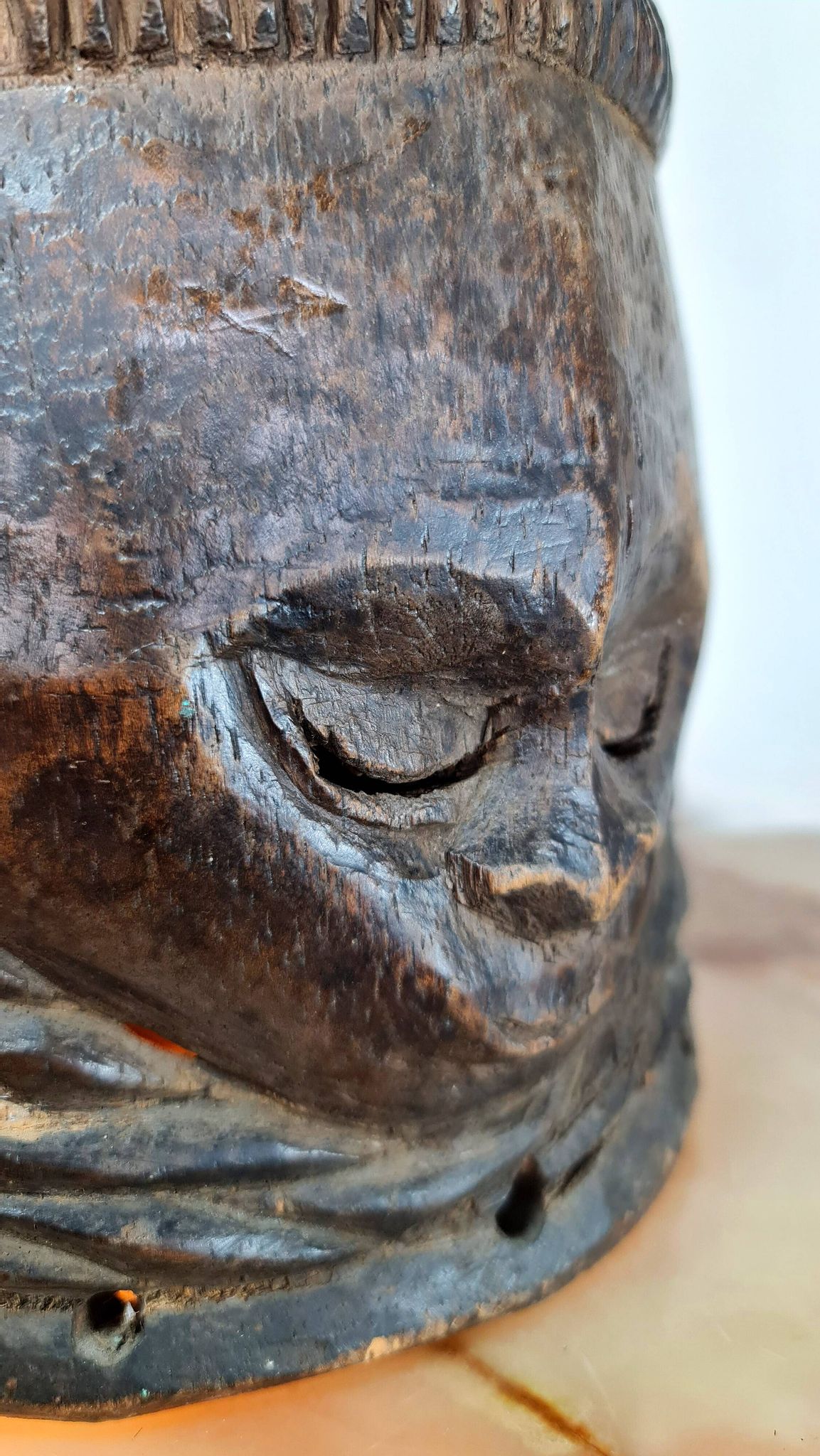 Hemba Helmet, Suku