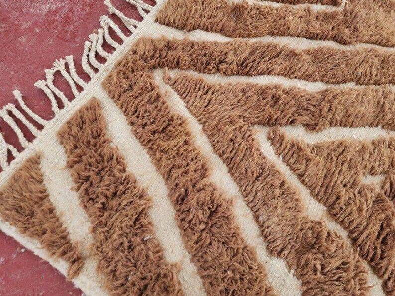 Traditional handmade beni ourain rug size 150 x 250 cm