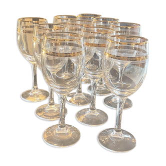 10 wine glasses. Engraved crystal and gilding