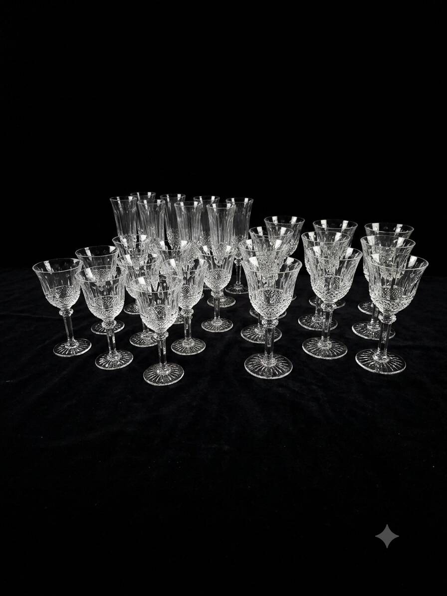 Service de 27 verres en cristal de Saint-Louis — Modèle Trianon