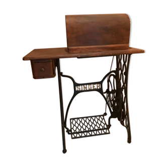 Old singer sewing machine