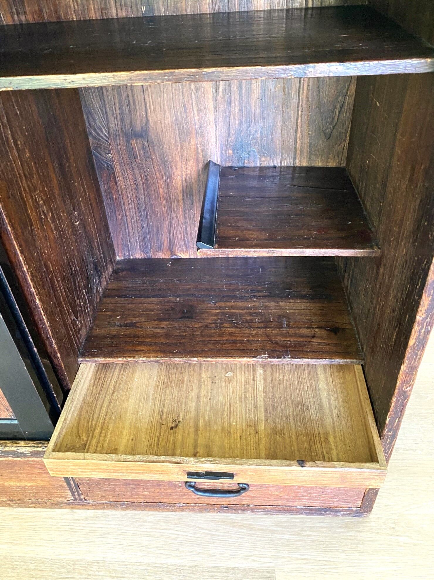 Commode japonaise