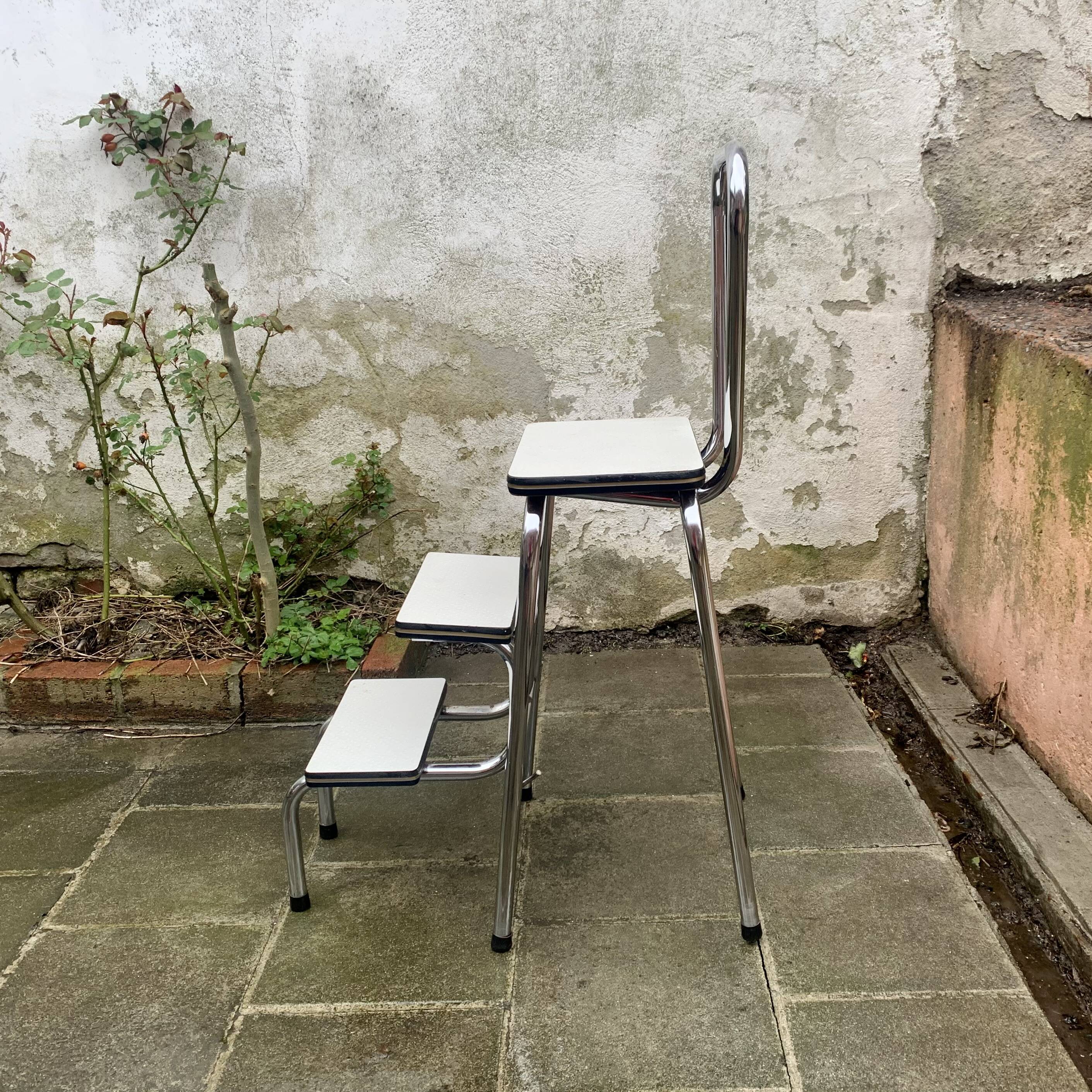 Vintage stepladder in Formica, wood and chromed metal