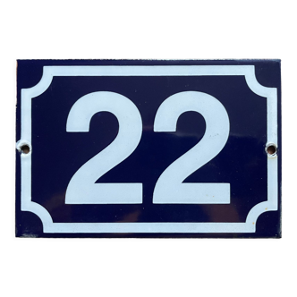 Enamelled plaque street number