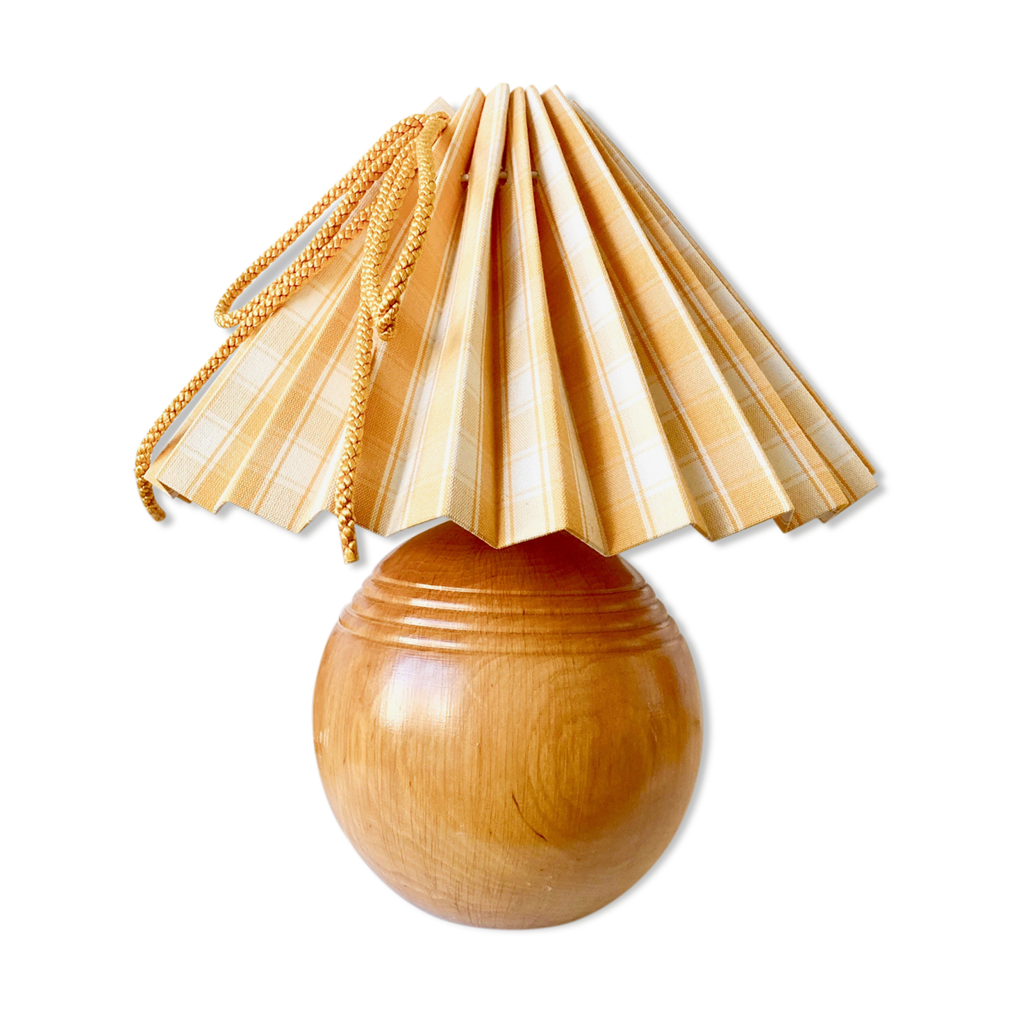 Folded wood ball lamp